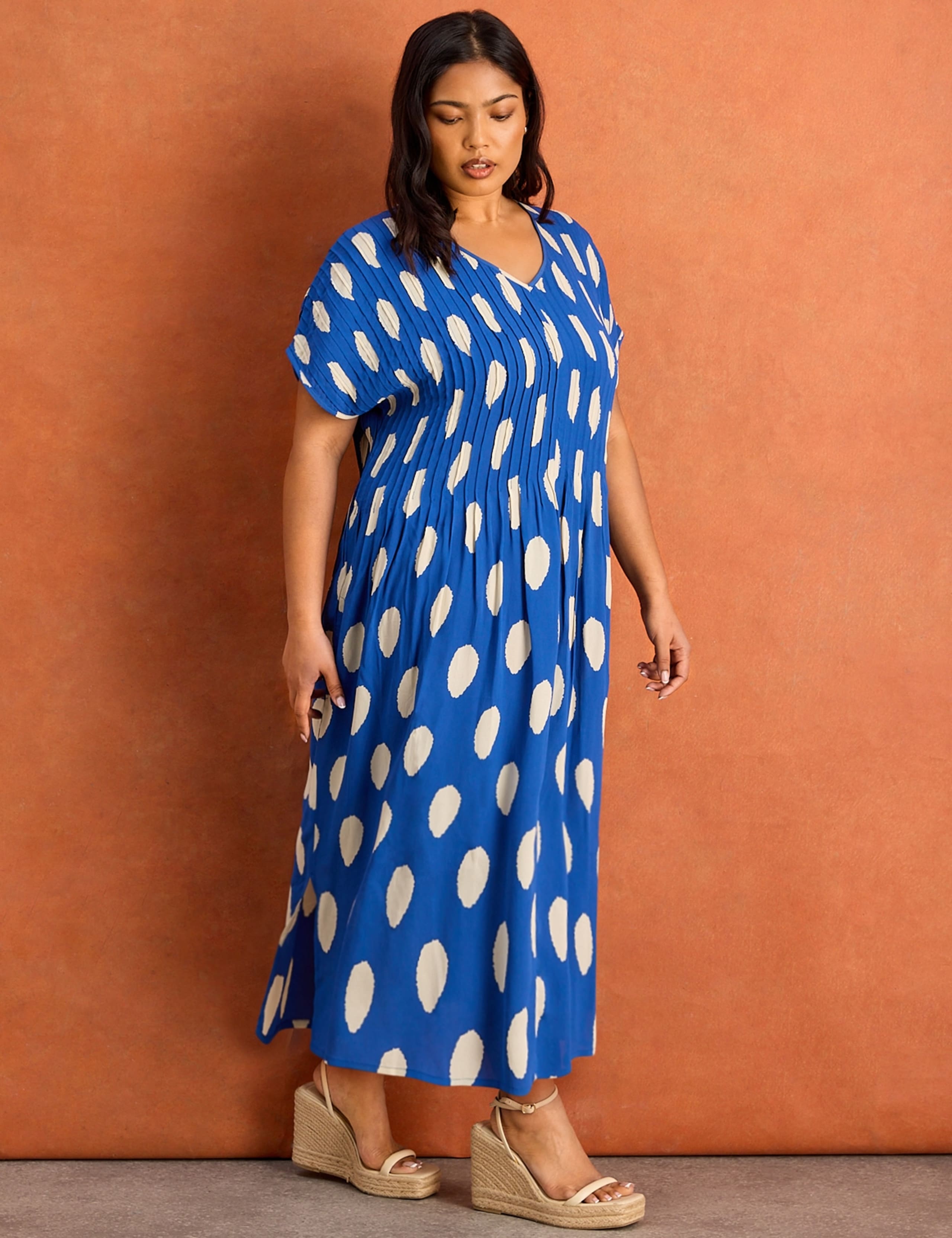 Spot Print V-Neck Midi Smock Dress 4 of 6