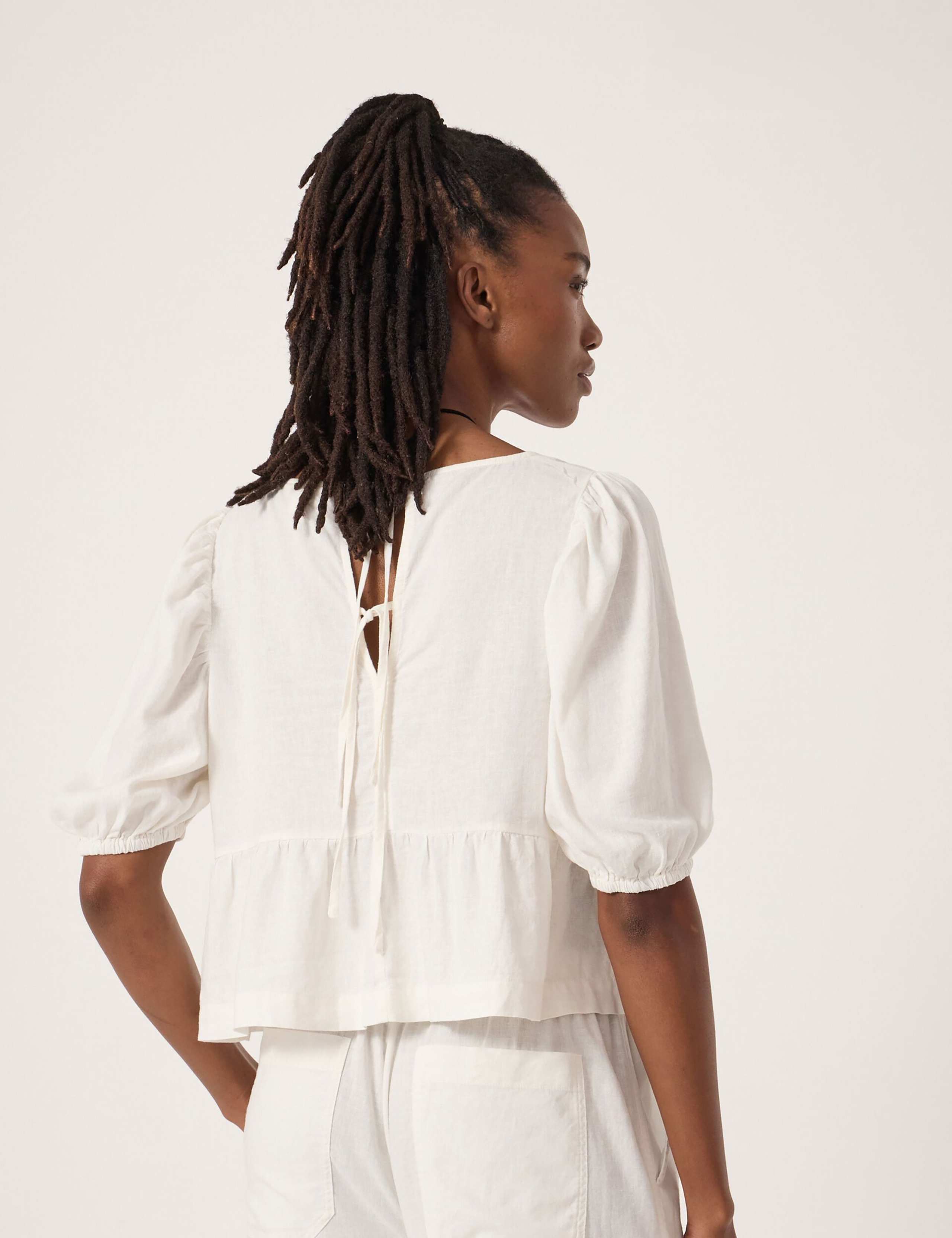 Linen Rich Square Neck Puff Sleeve Beach Top 4 of 5