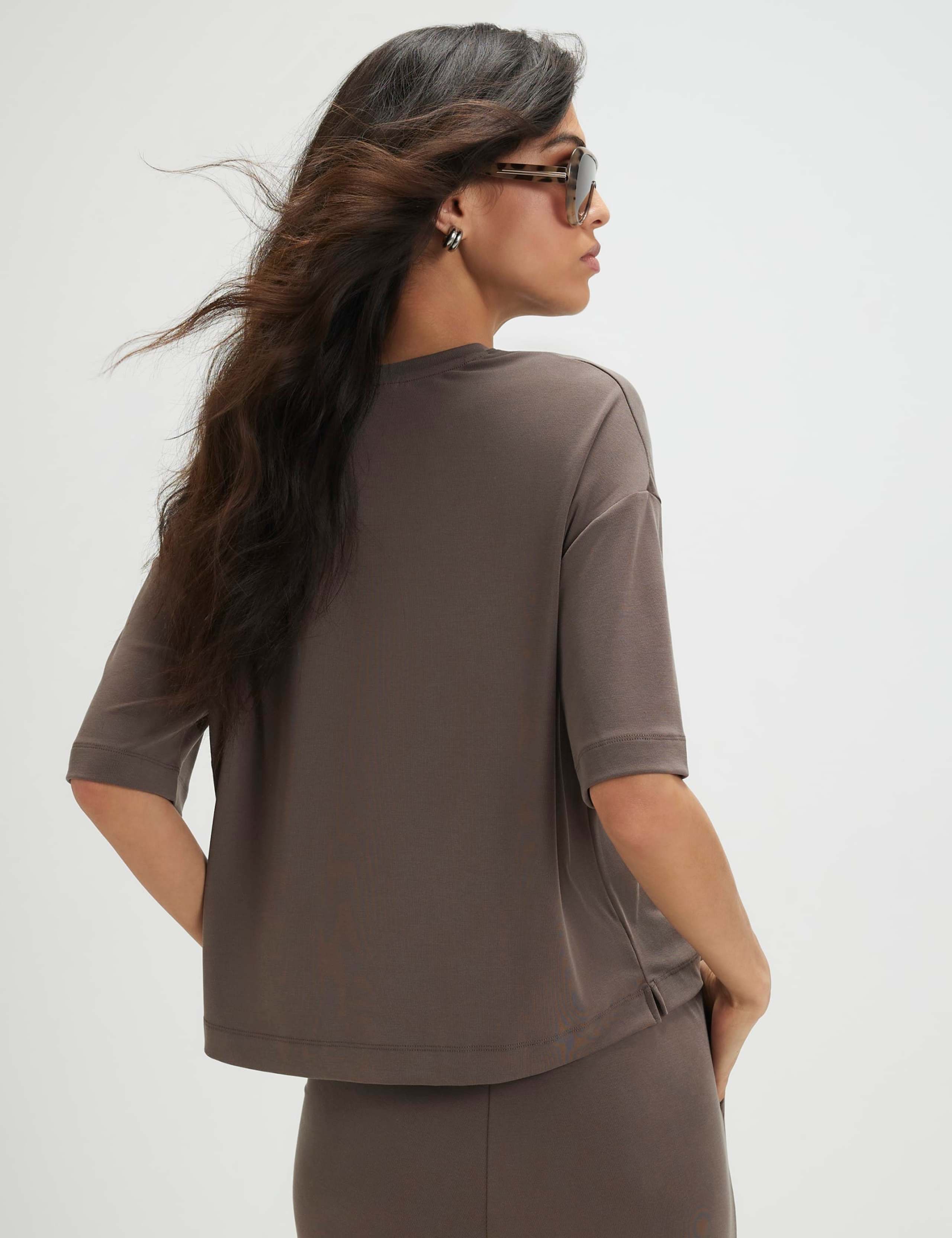 Oversized T-Shirt 6 of 6