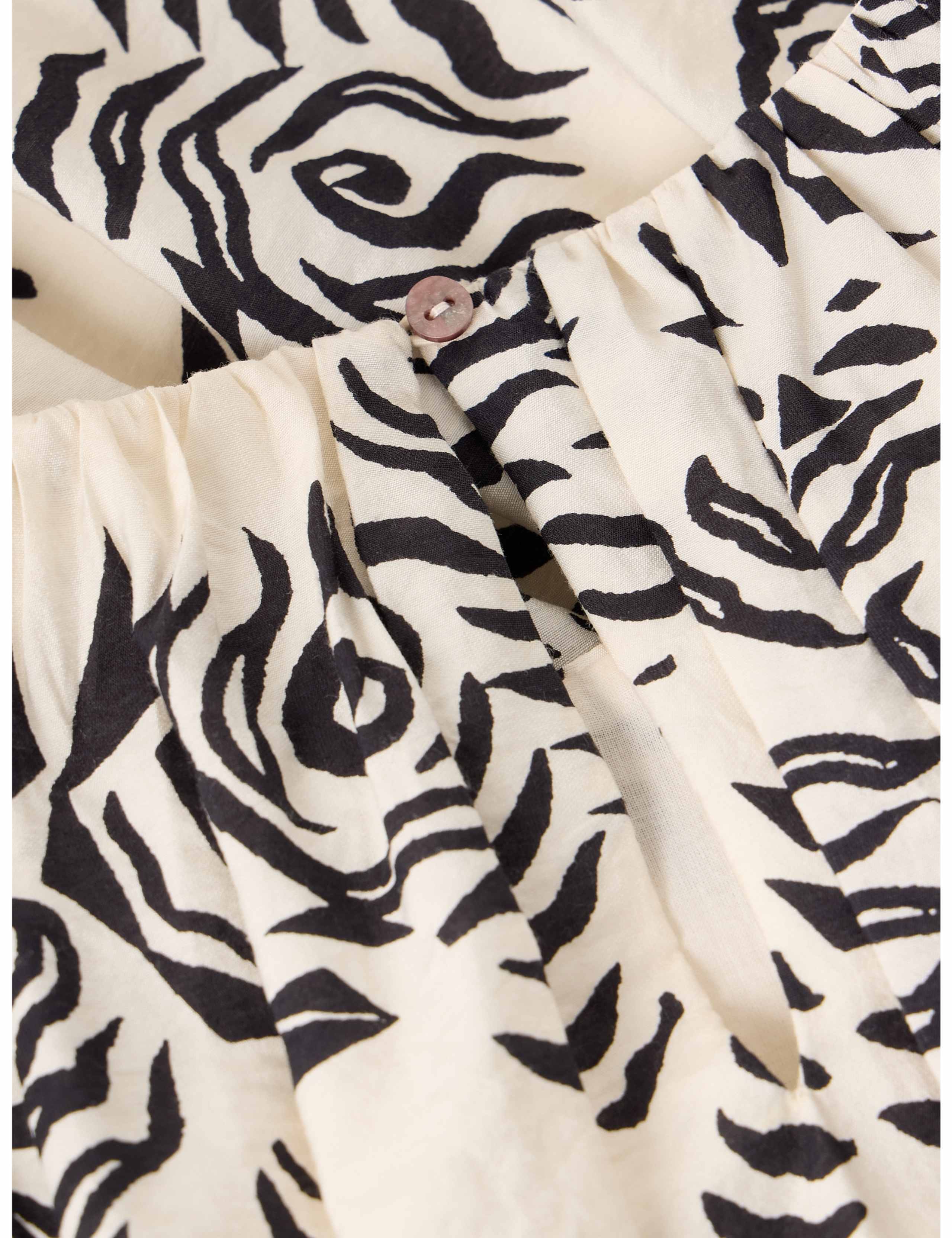 Lyra Printed Bubble Hem Top 6 of 6