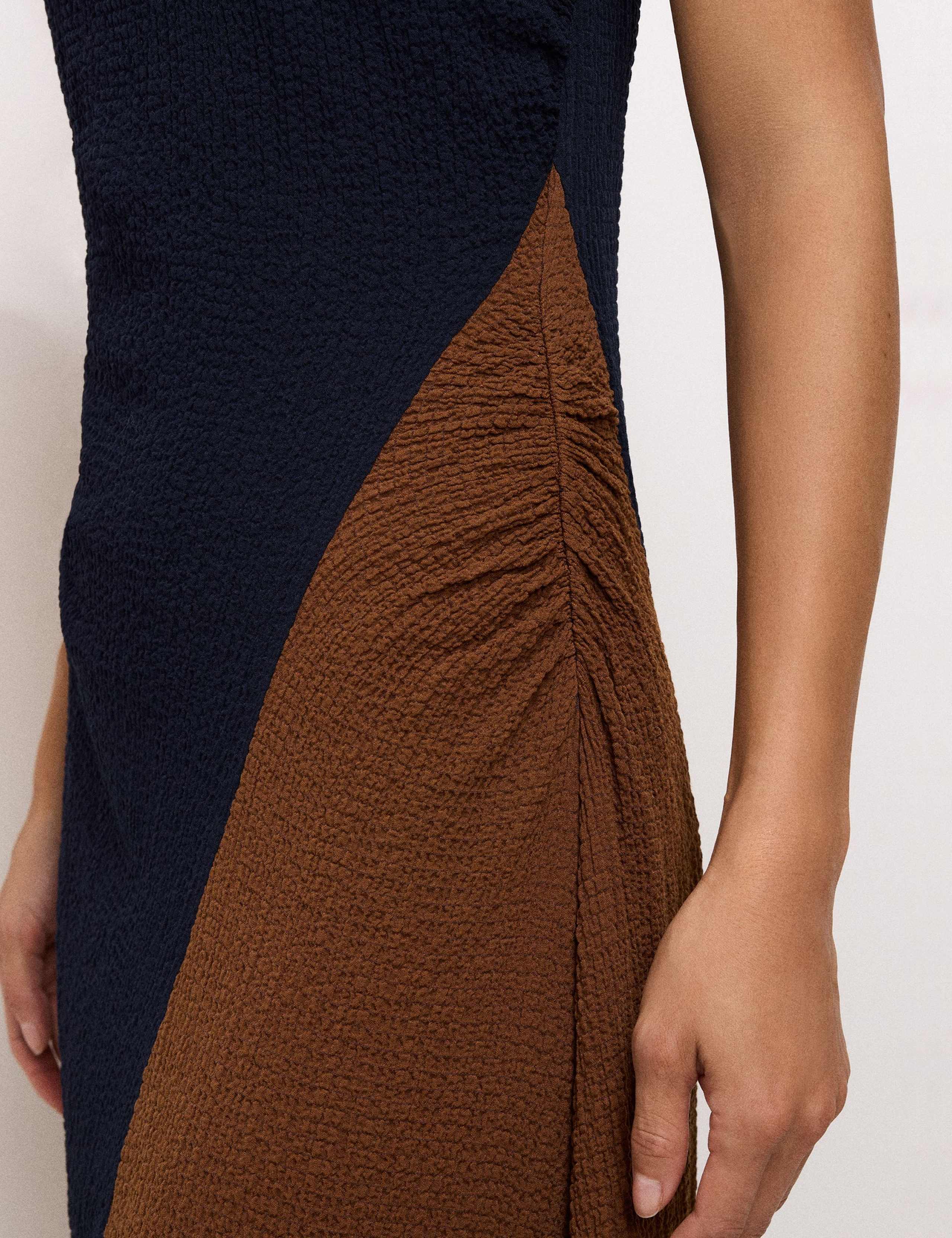 Jersey Colour Block Midi Waisted Dress 6 of 6