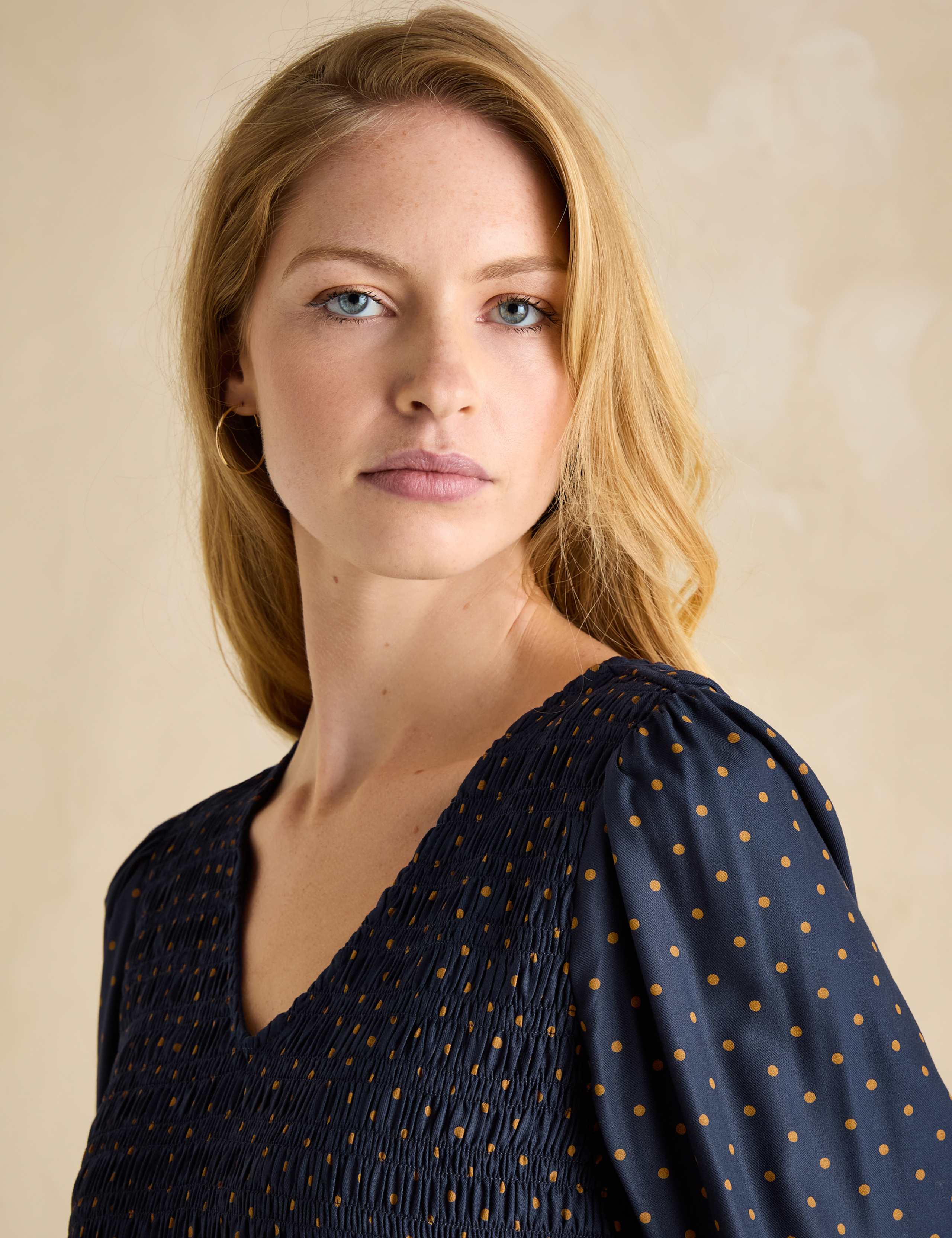 Polka Dot V-Neck Midaxi Waisted Dress 4 of 5