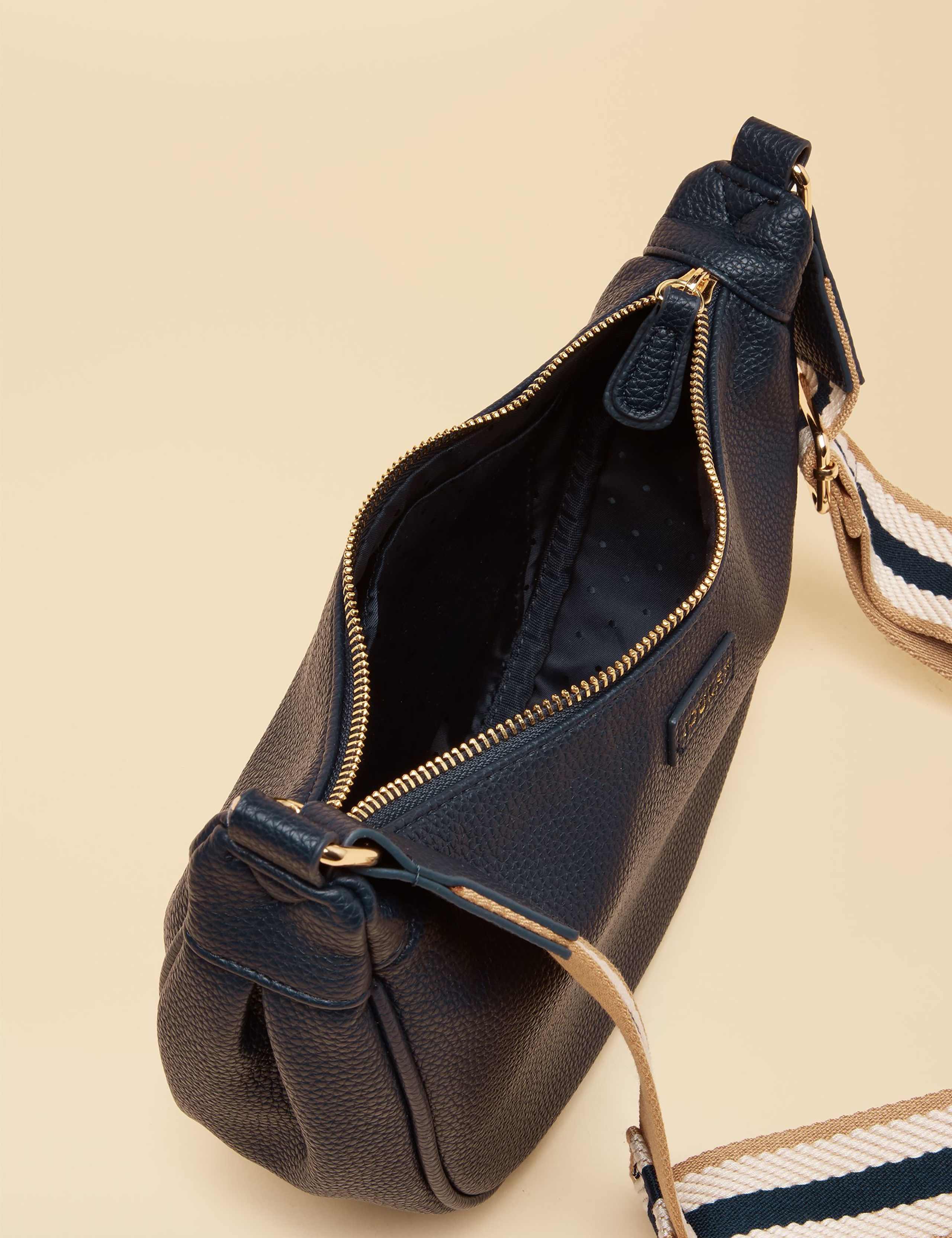 Cross Body Bag 6 of 7