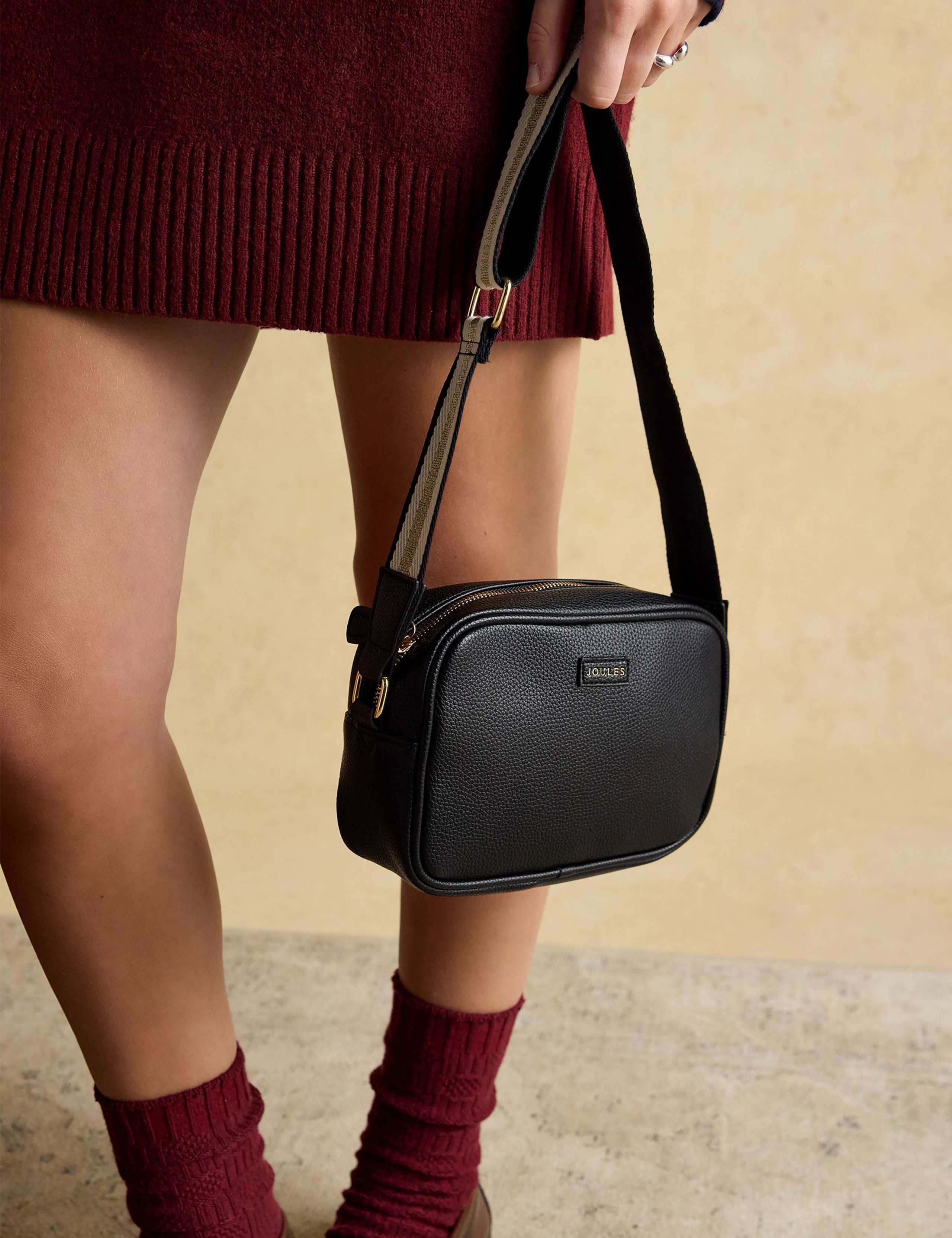 Cross Body Bag 6 of 7