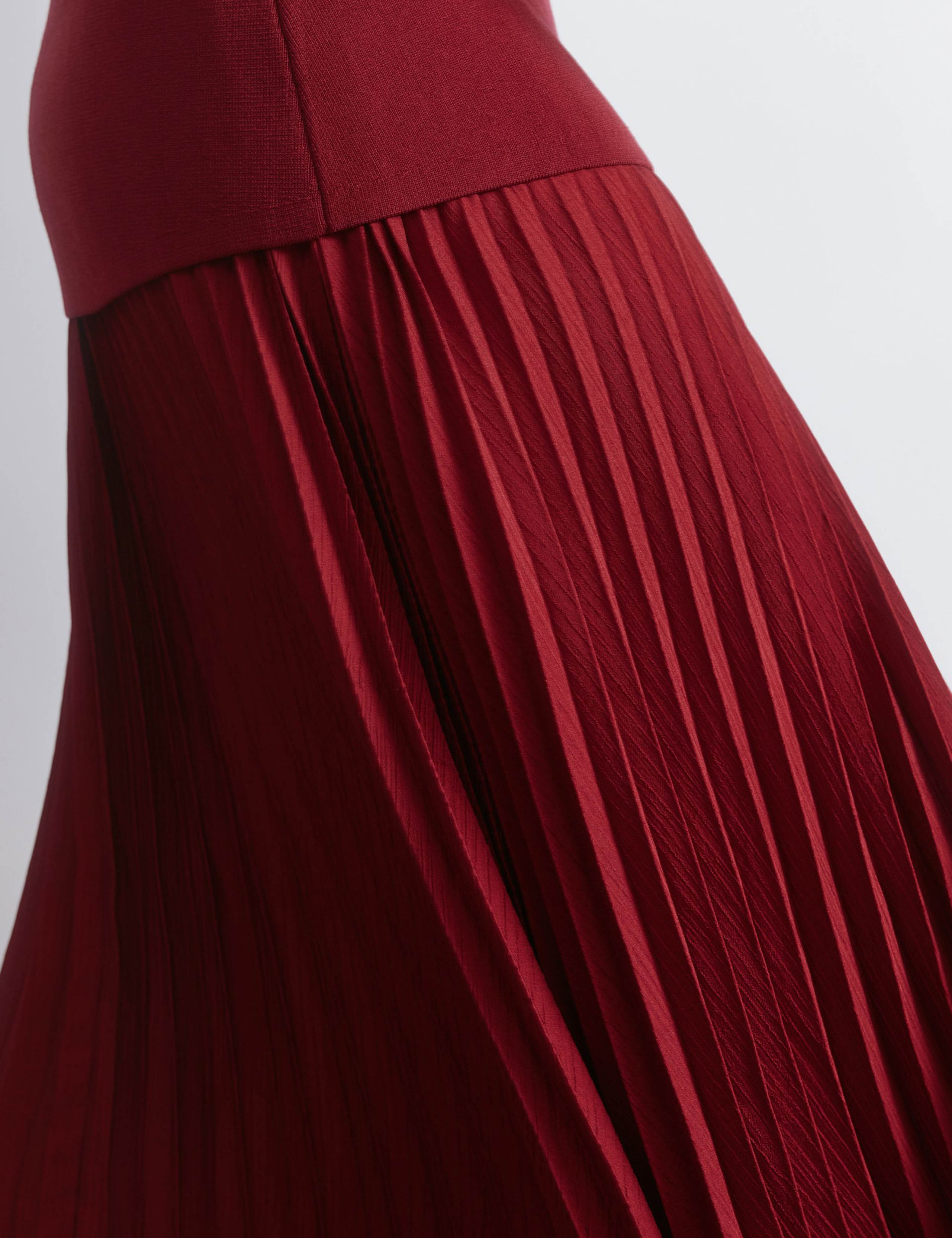 Knitted Pleated Midi Skater Dress 3 of 4