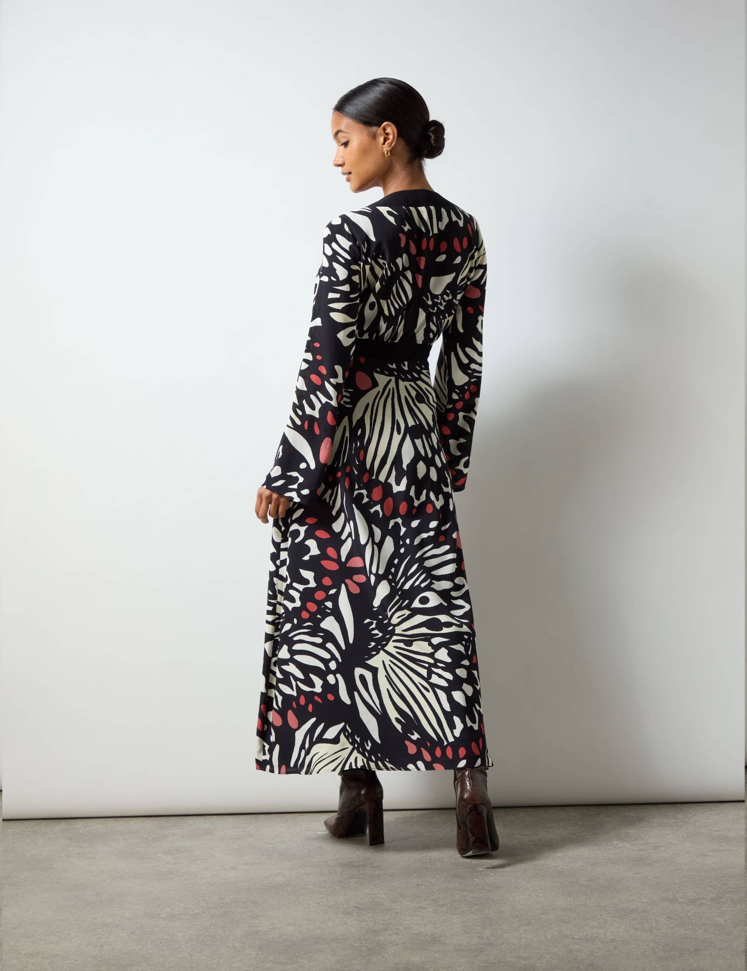 V-Neck Button Front Midi Tea Dress 5 of 6
