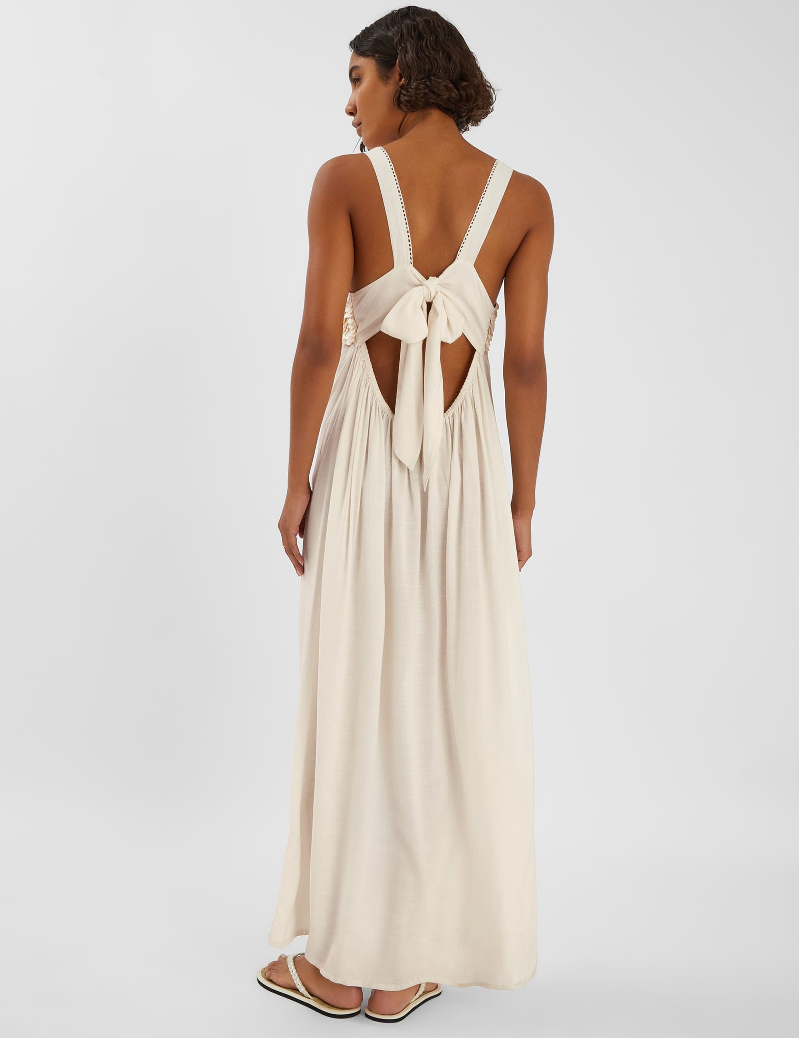 Embellished Round Neck Maxi Beach Dress 3 of 4