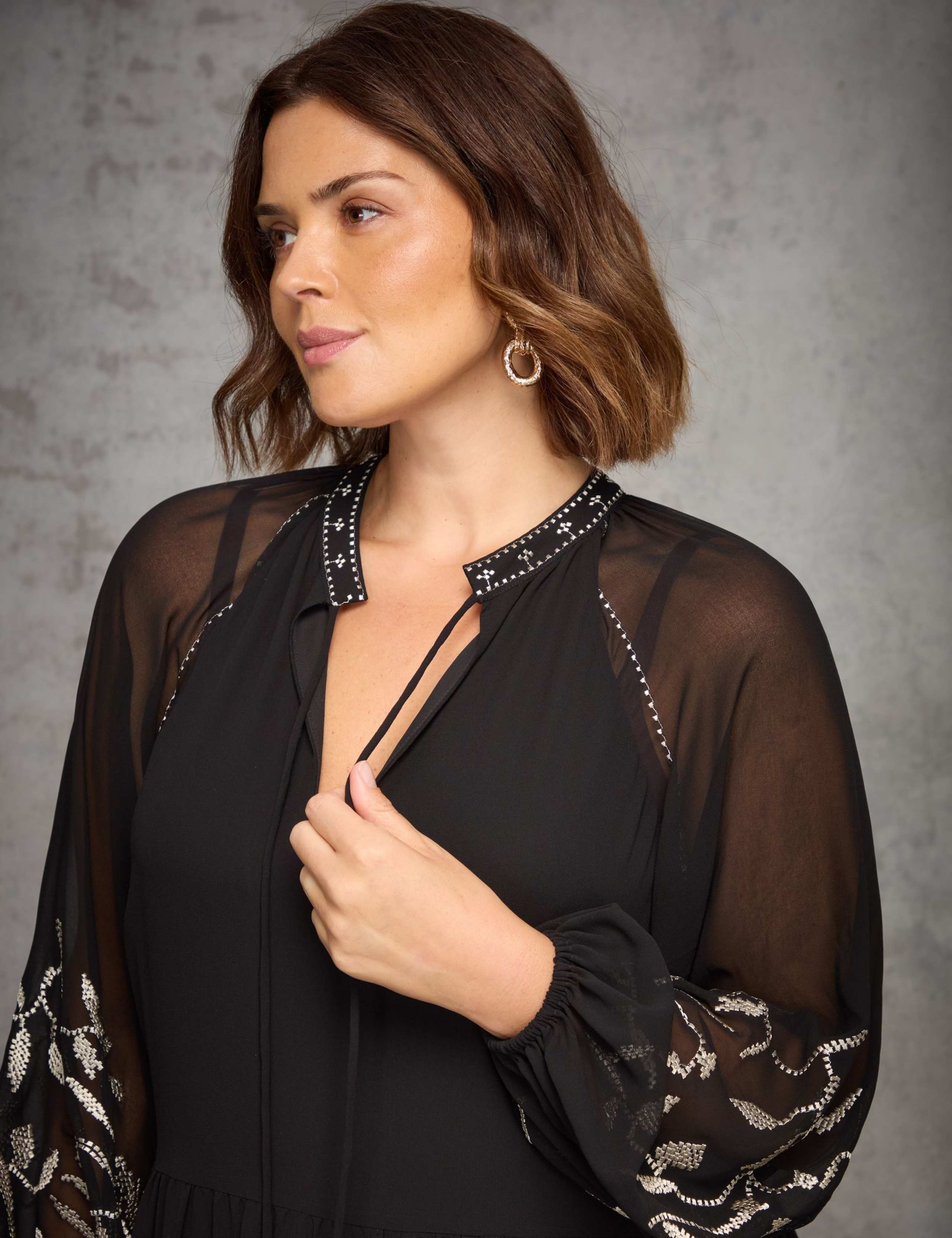 Embellished Tie Neck Midaxi Waisted Dress 5 of 6