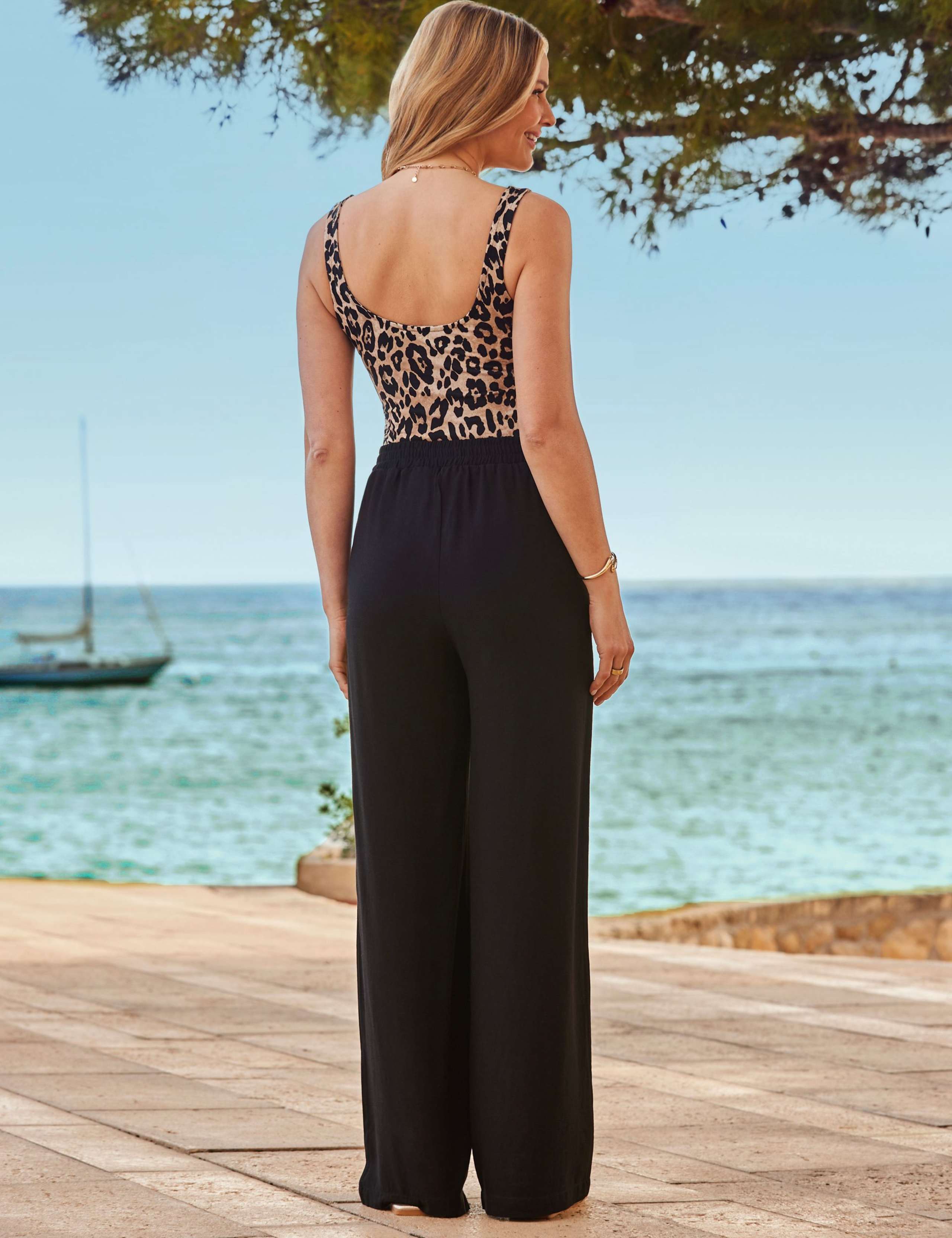 Wide Leg Trousers with Linen 4 of 5