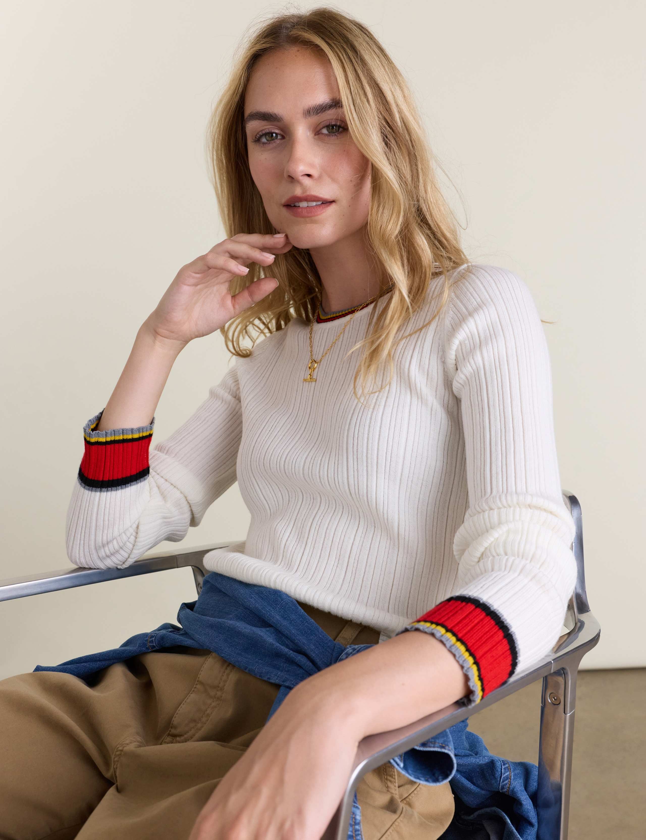 Pure Merino Wool V-Neck Cardigan 1 of 4