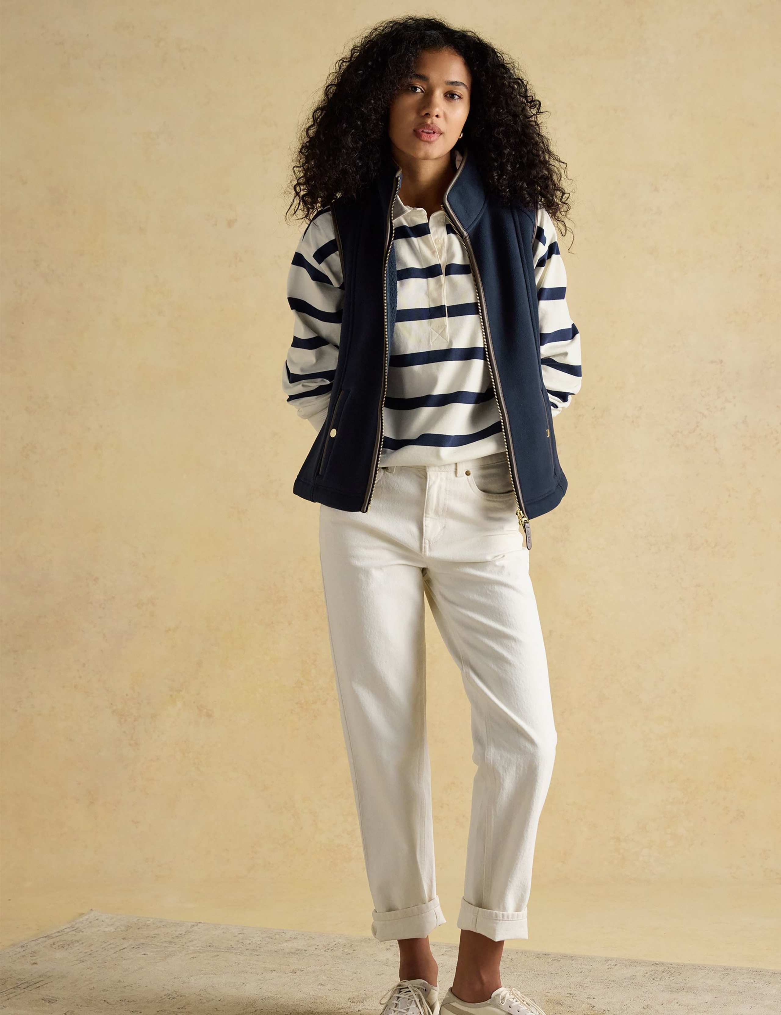 Fleece Funnel Neck Gilet 2 of 7