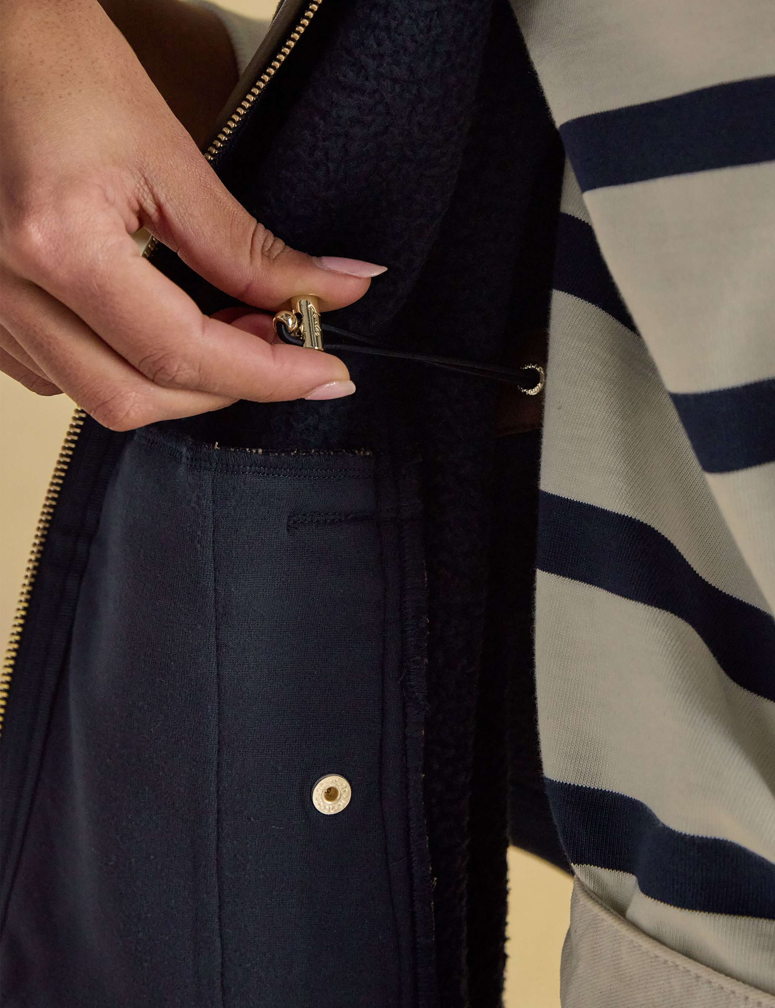 Fleece Funnel Neck Gilet 5 of 7