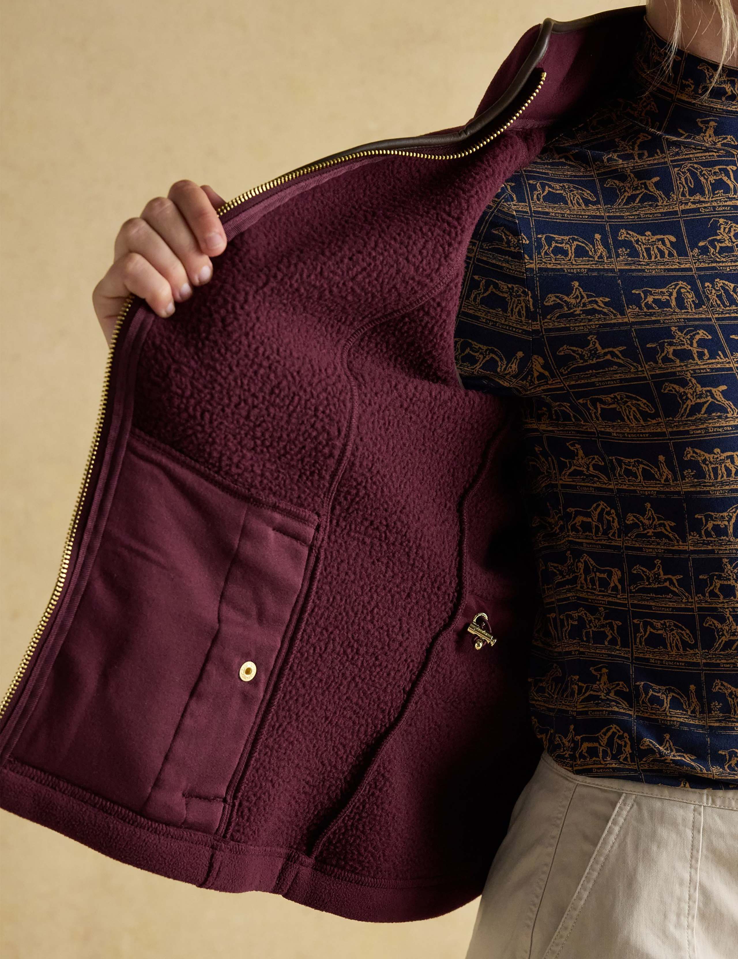 Fleece Funnel Neck Gilet 6 of 7