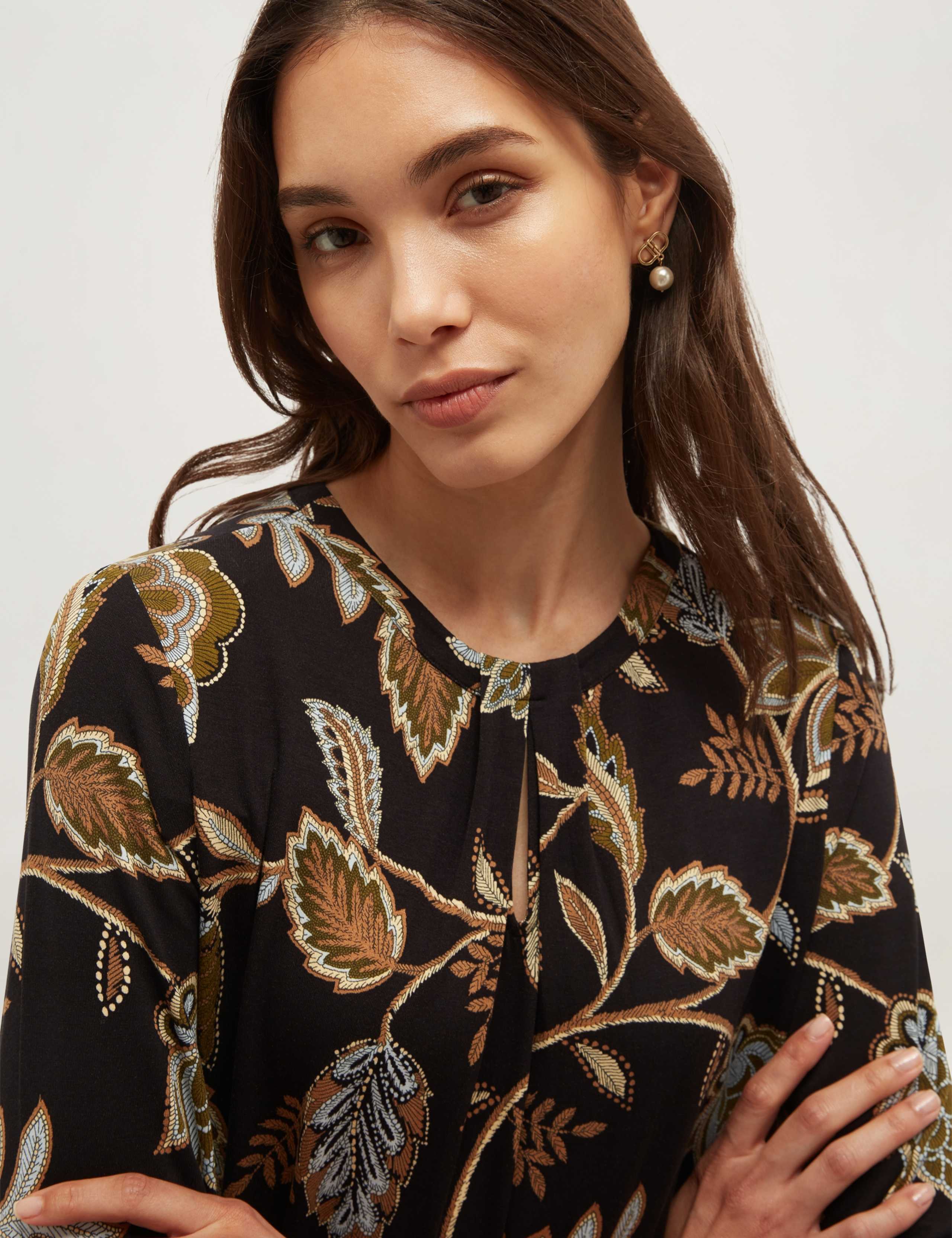 Jersey Floral Crew Neck Slim Fit Top 3 of 5