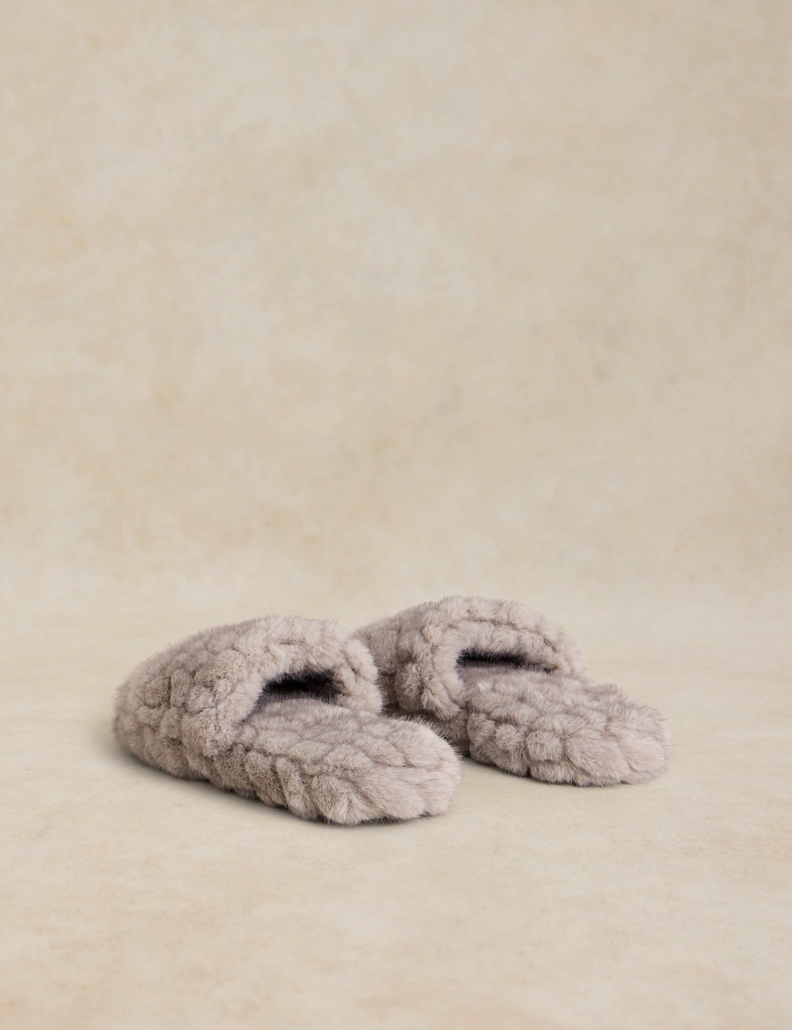 Textured Faux Fur Sliders 3 of 4