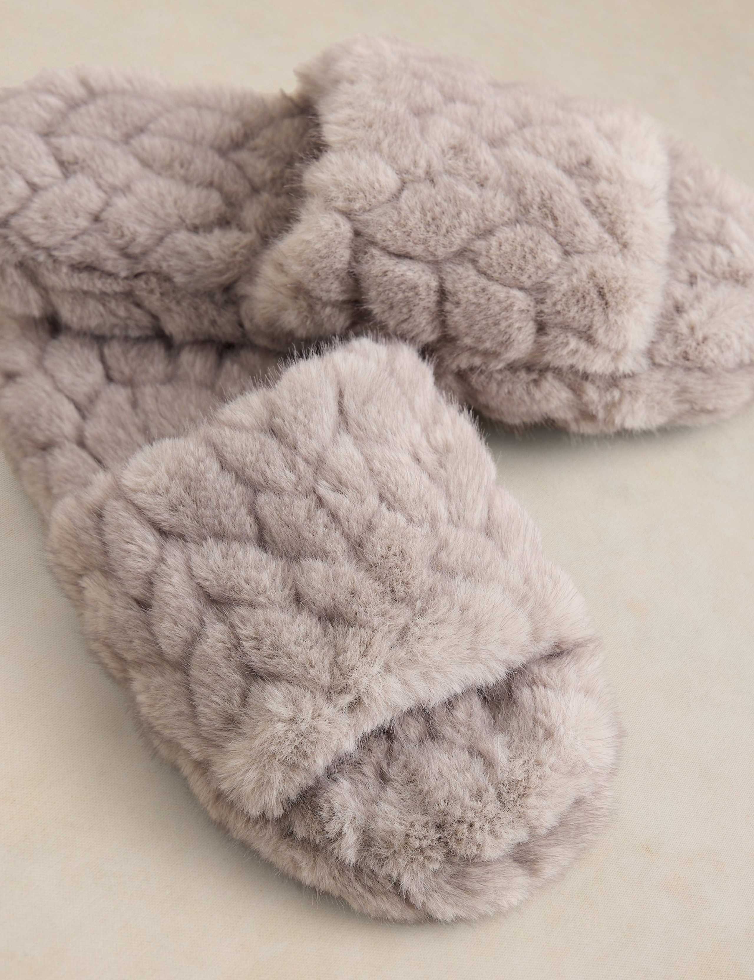 Textured Faux Fur Sliders 4 of 4