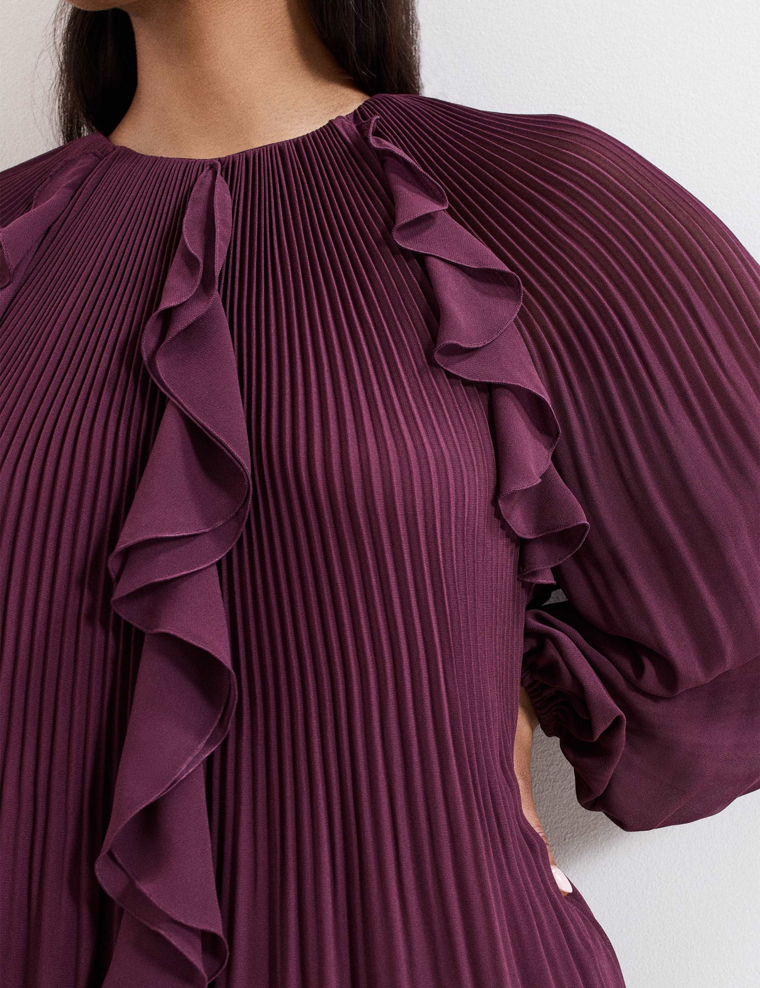 Plisse Round Neck Ruffle Swing Dress 7 of 7