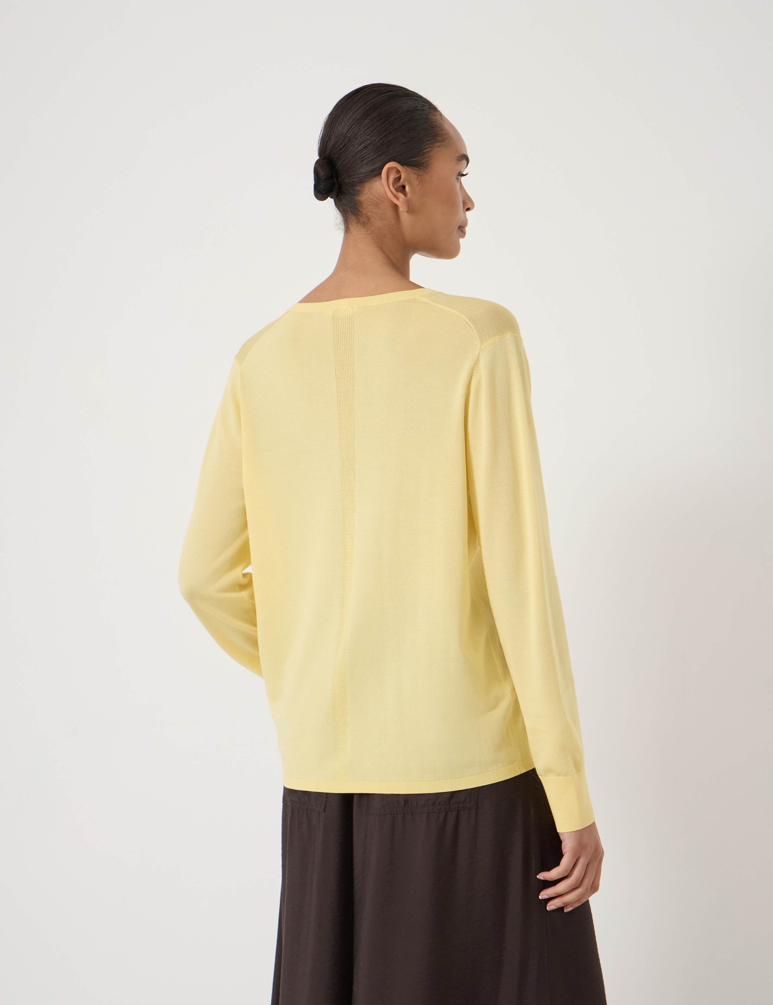 Lightweight V-Neck Jumper 3 of 5