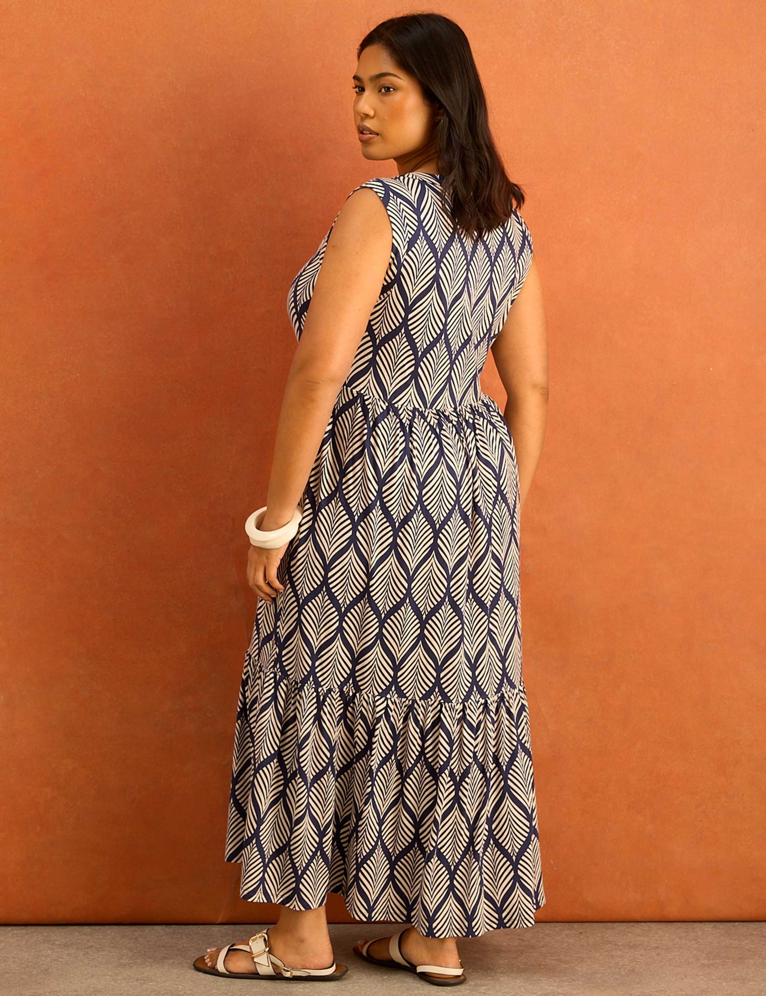Leaf Print V-Neck Maxi Tiered Dress 2 of 5