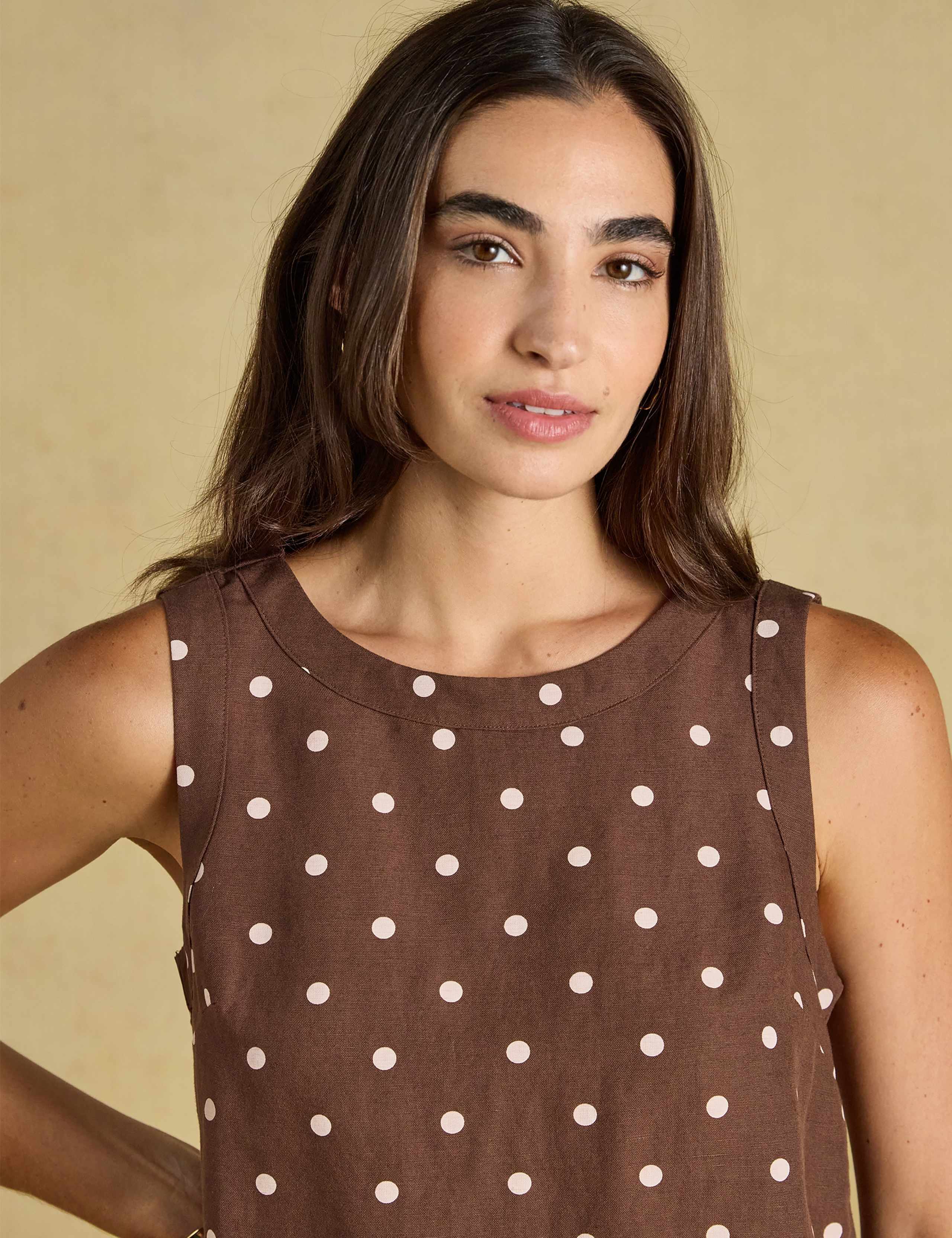 Linen Blend Round Neck Sleeveless Top 2 of 9
