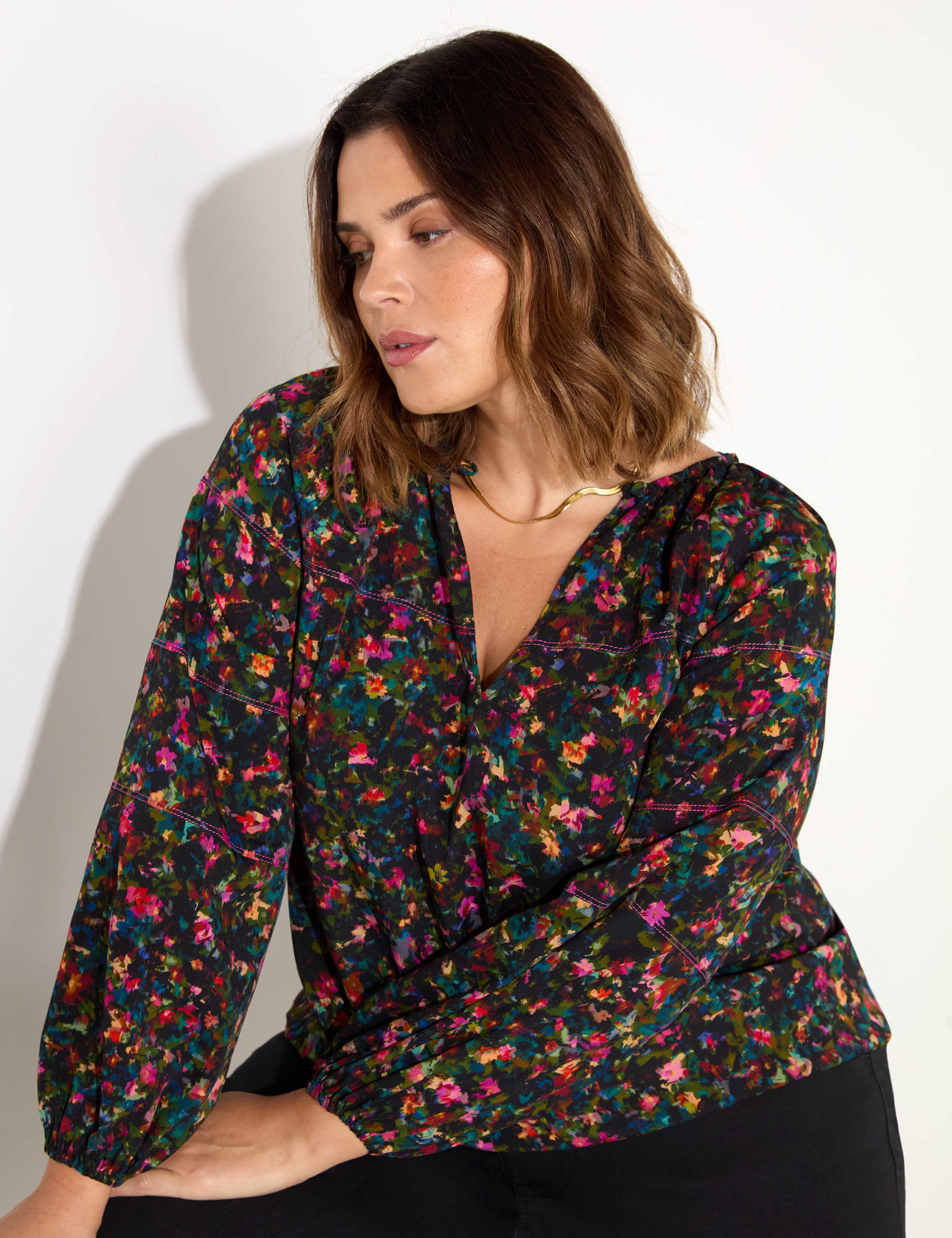 Floral V-Neck Blouse 2 of 4