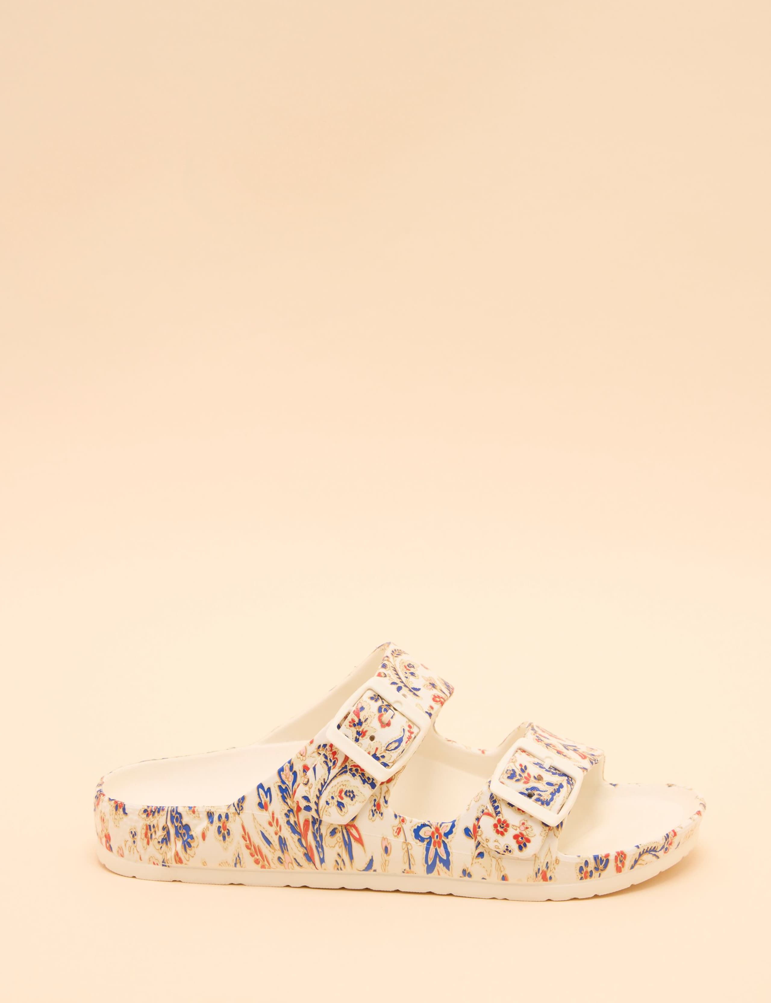 Floral Buckle Strappy Flat Sandals 2 of 5