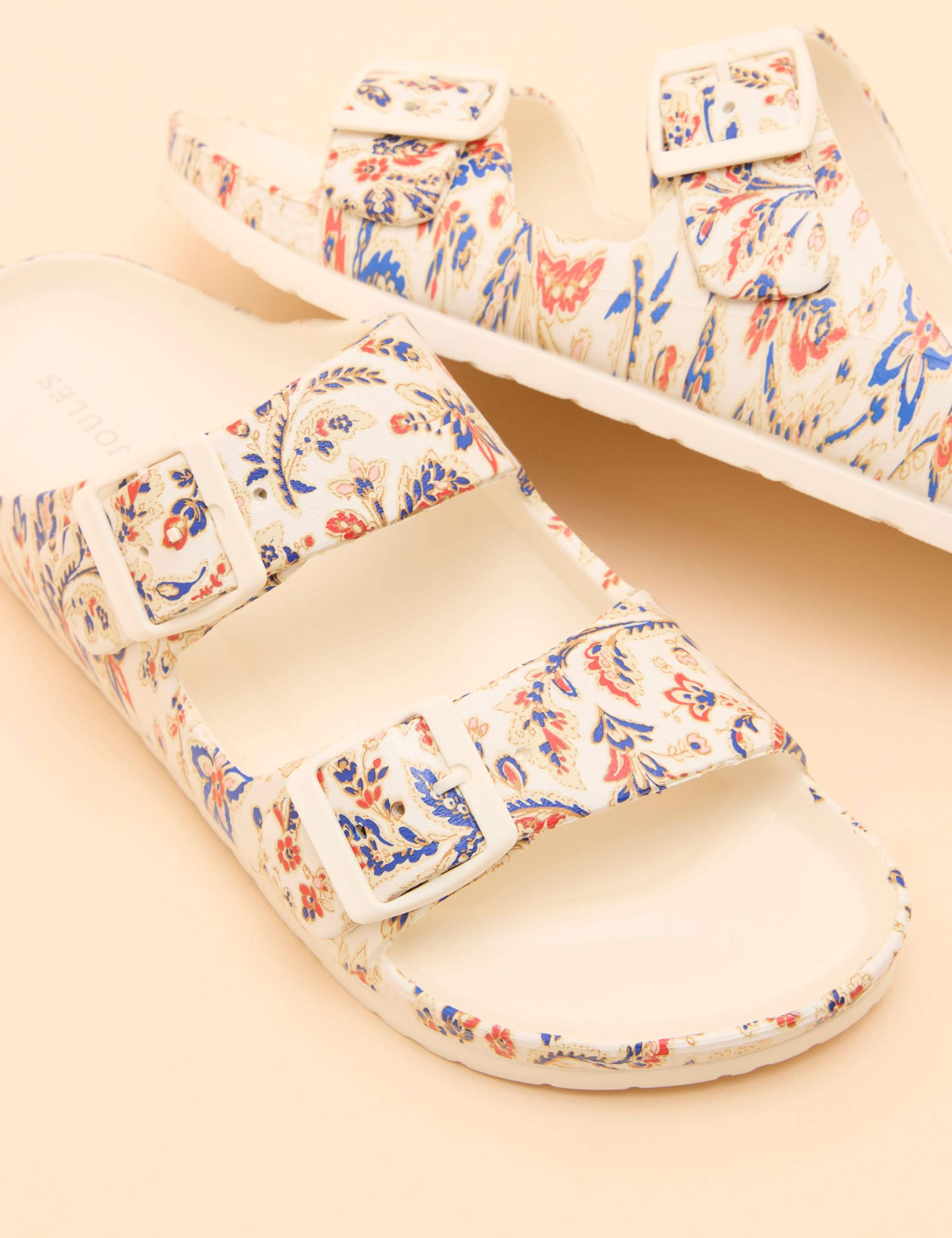 Floral Buckle Strappy Flat Sandals 4 of 5