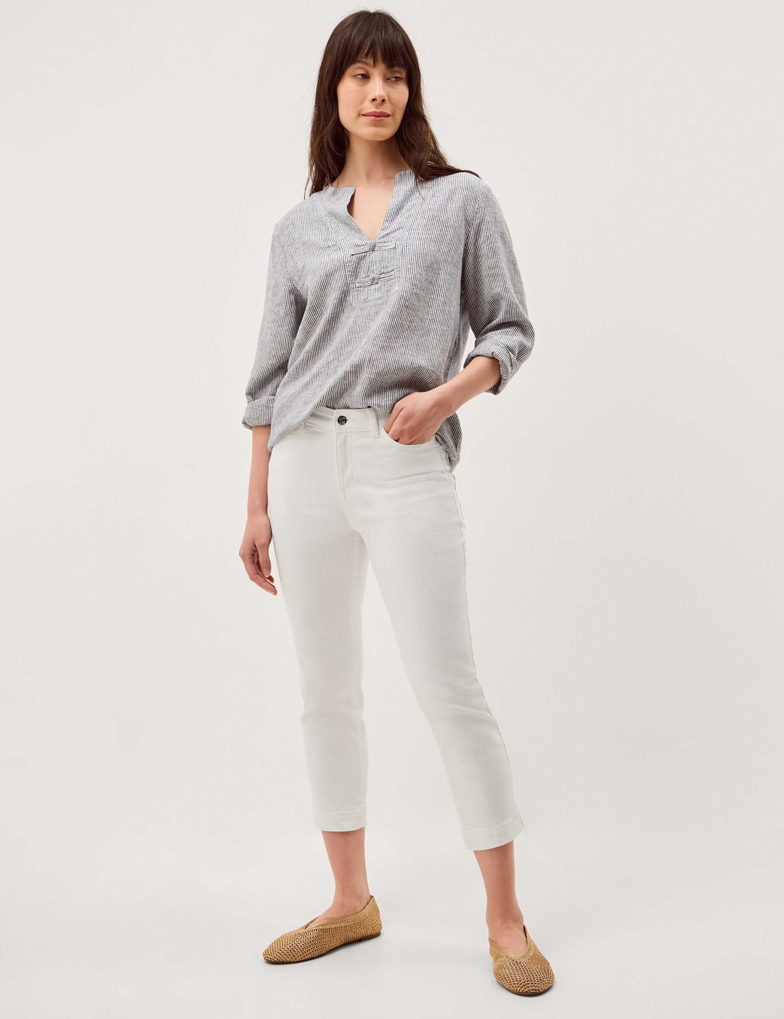 Mid Rise Slim Fit Cropped Jeans 1 of 5