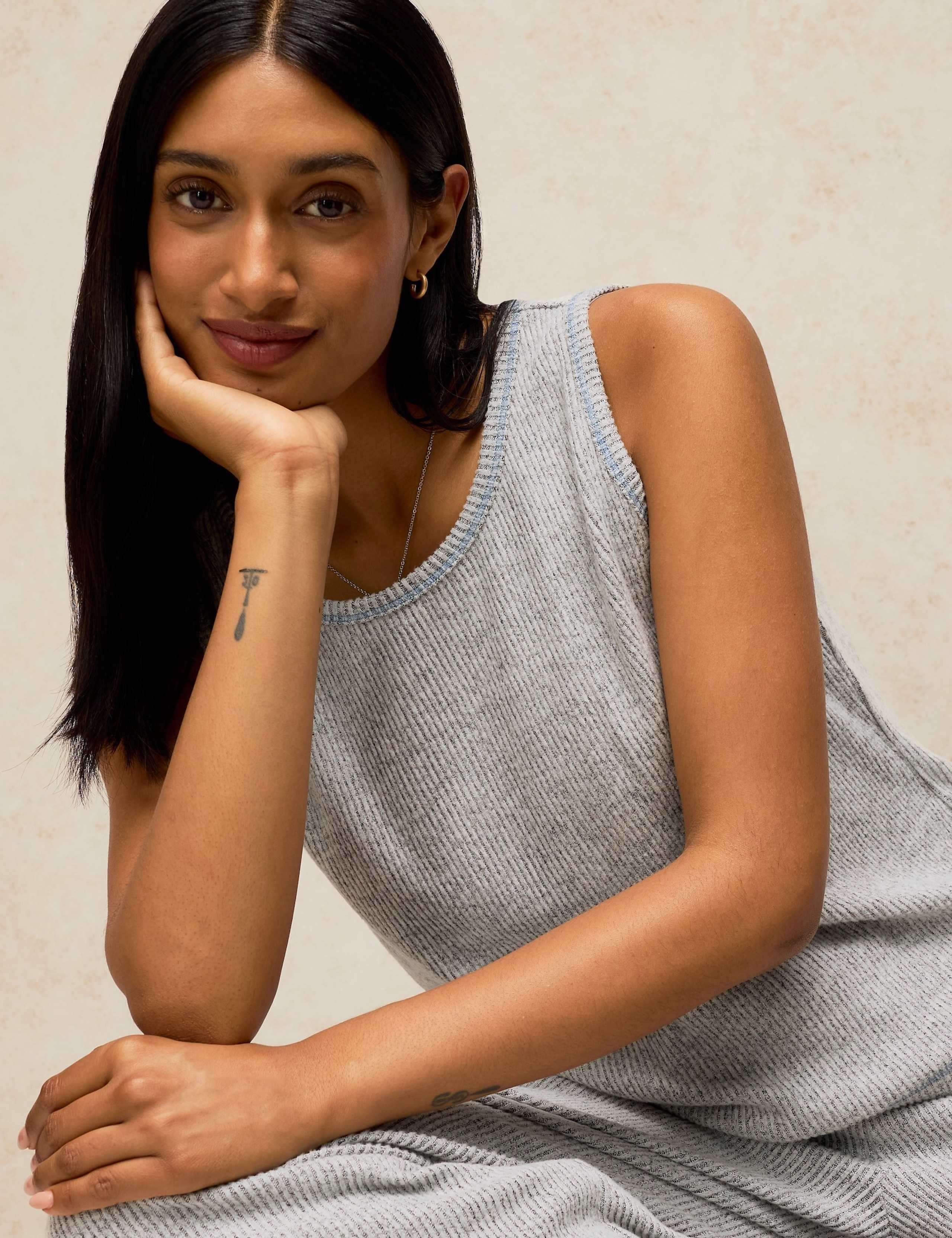 Cosy Ribbed Lounge Vest 5 of 6