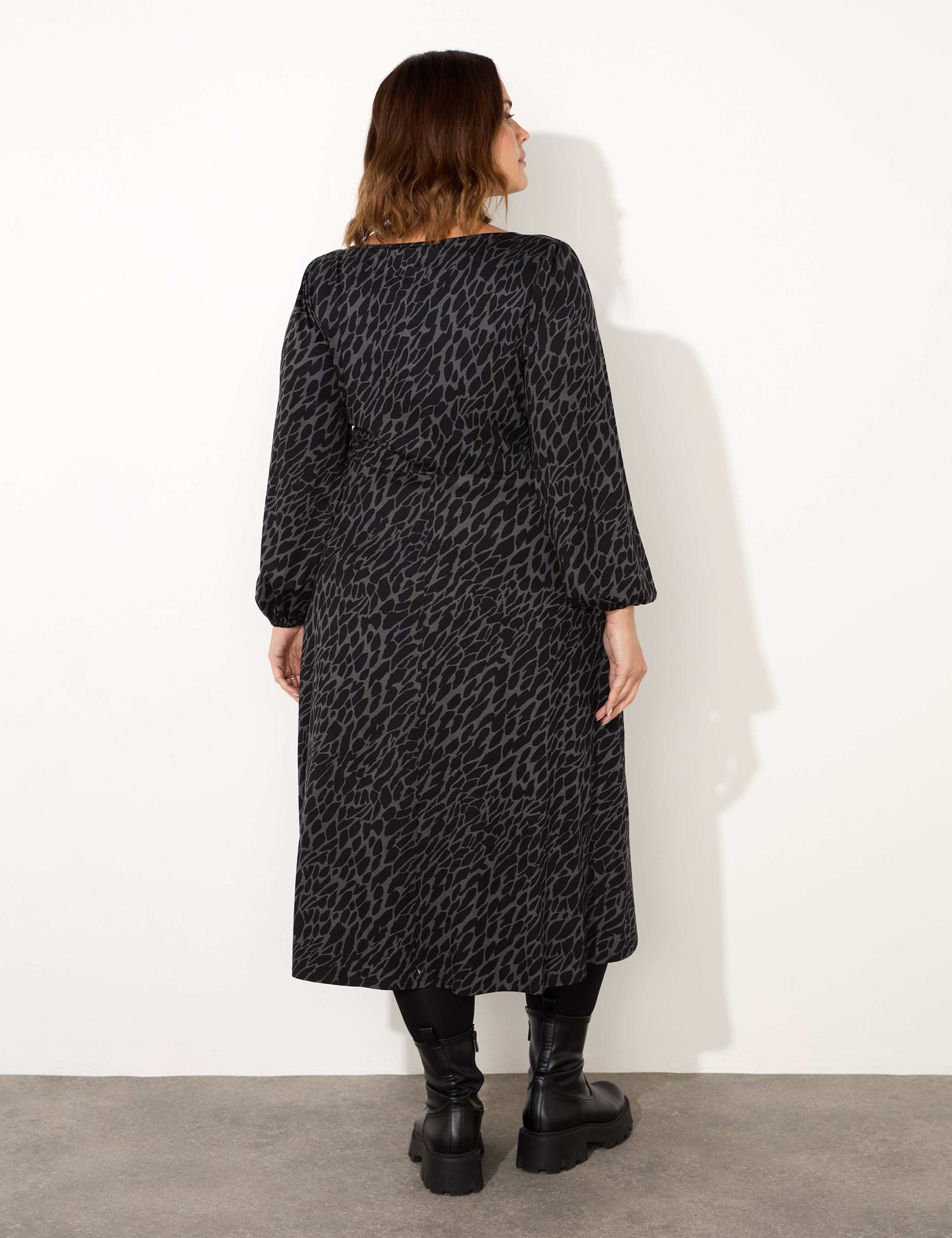 Jersey Snake Print V-Neck Midi Waisted Dress 4 of 4