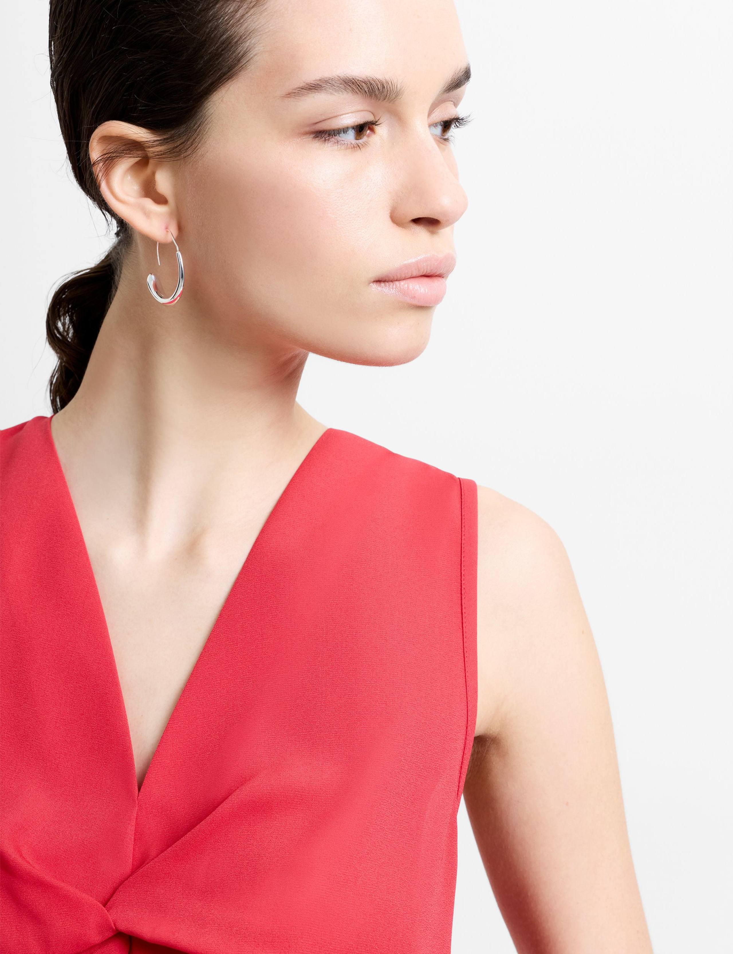 V-Neck Twist Front Top 6 of 6