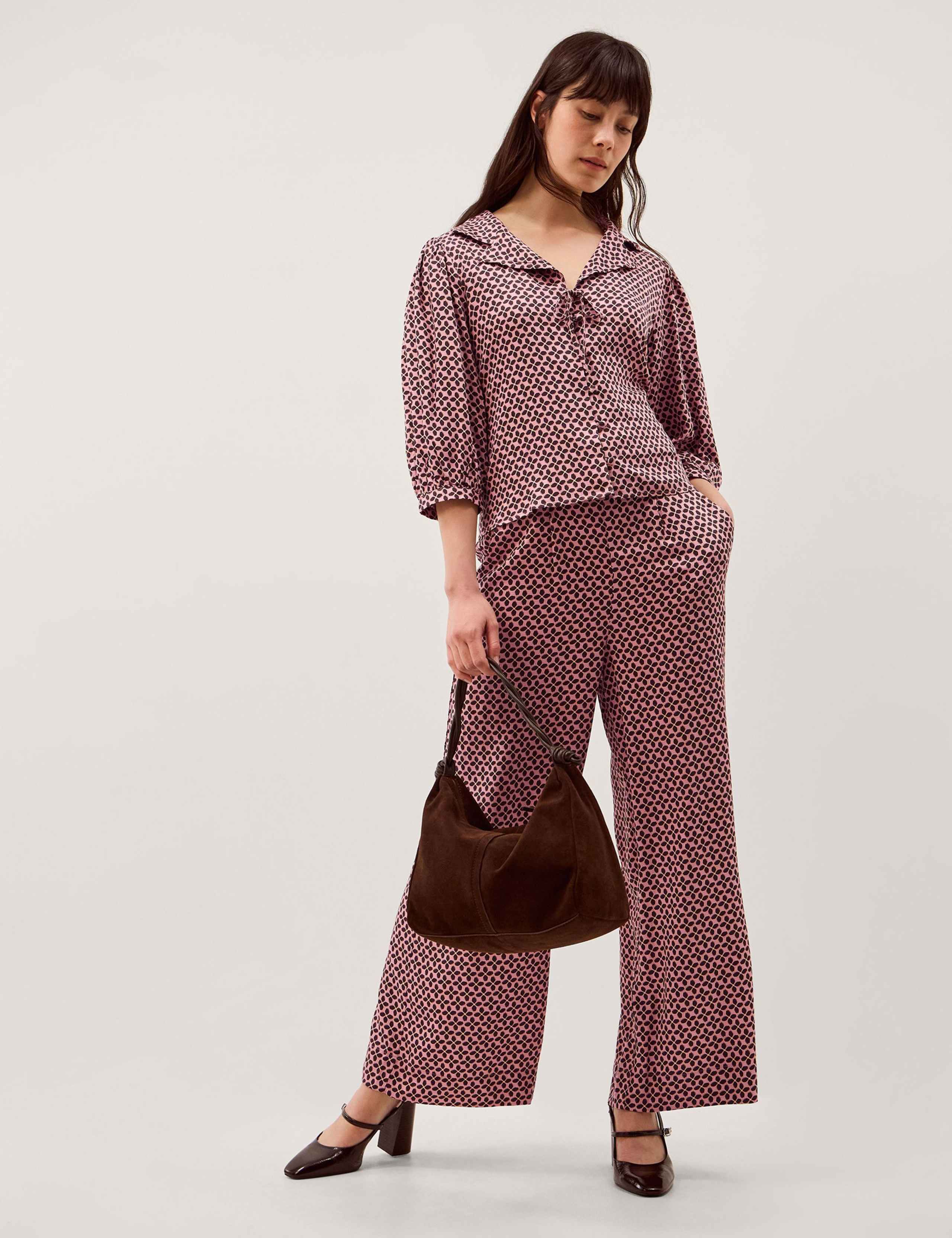 Printed Collared Tie Detail Top 4 of 5
