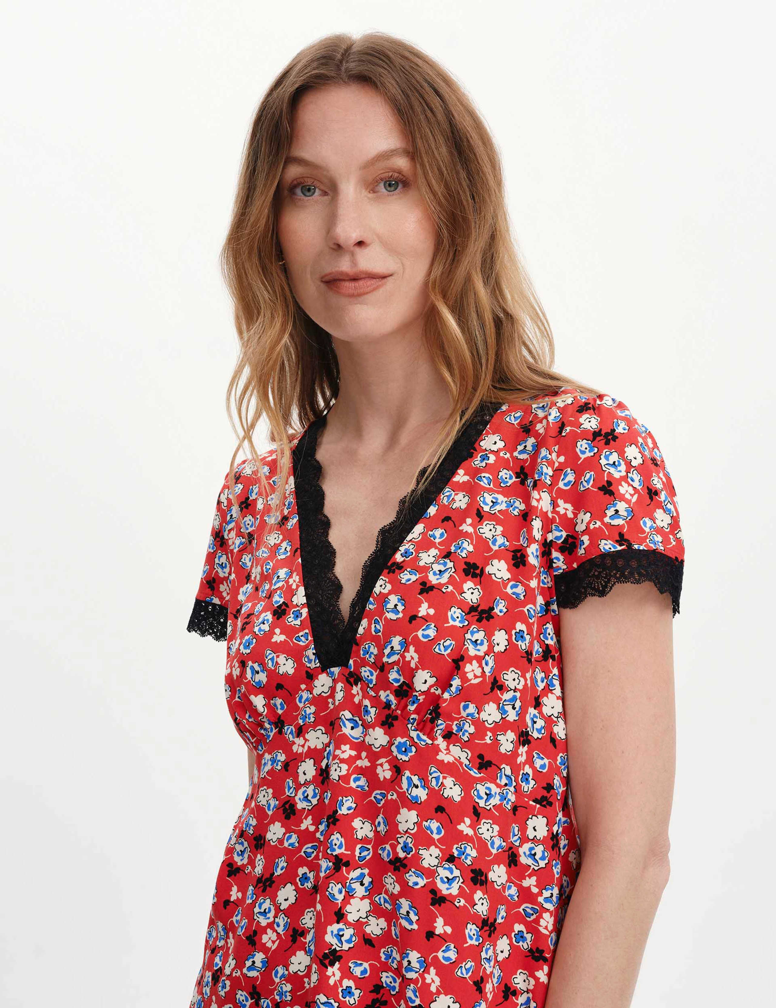 Floral Lace Trim V-Neck Top 4 of 6