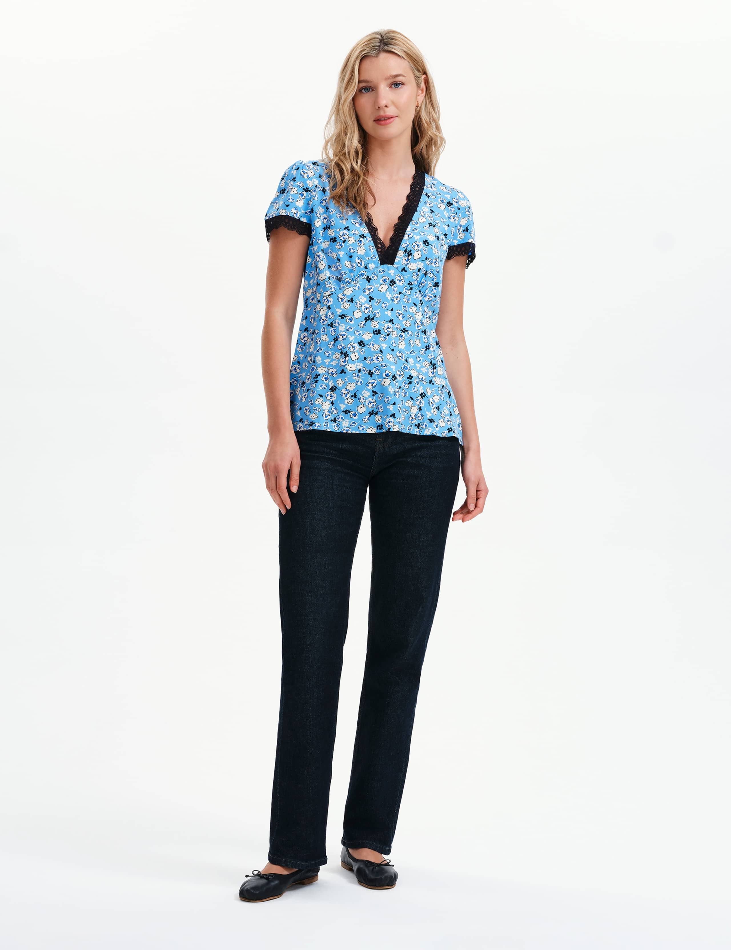 Floral Lace Trim V-Neck Top 3 of 10