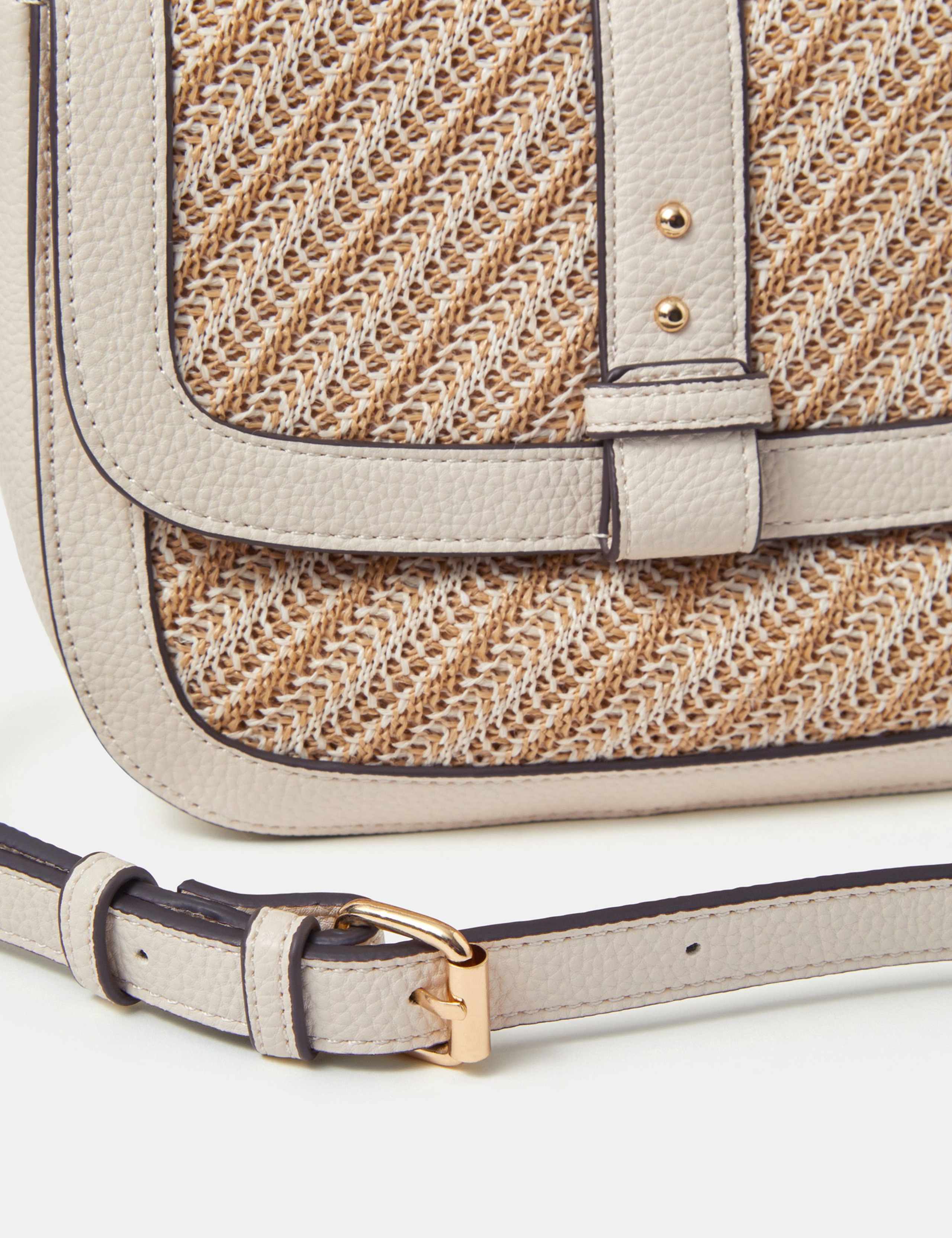 Cross Body Bag 3 of 5