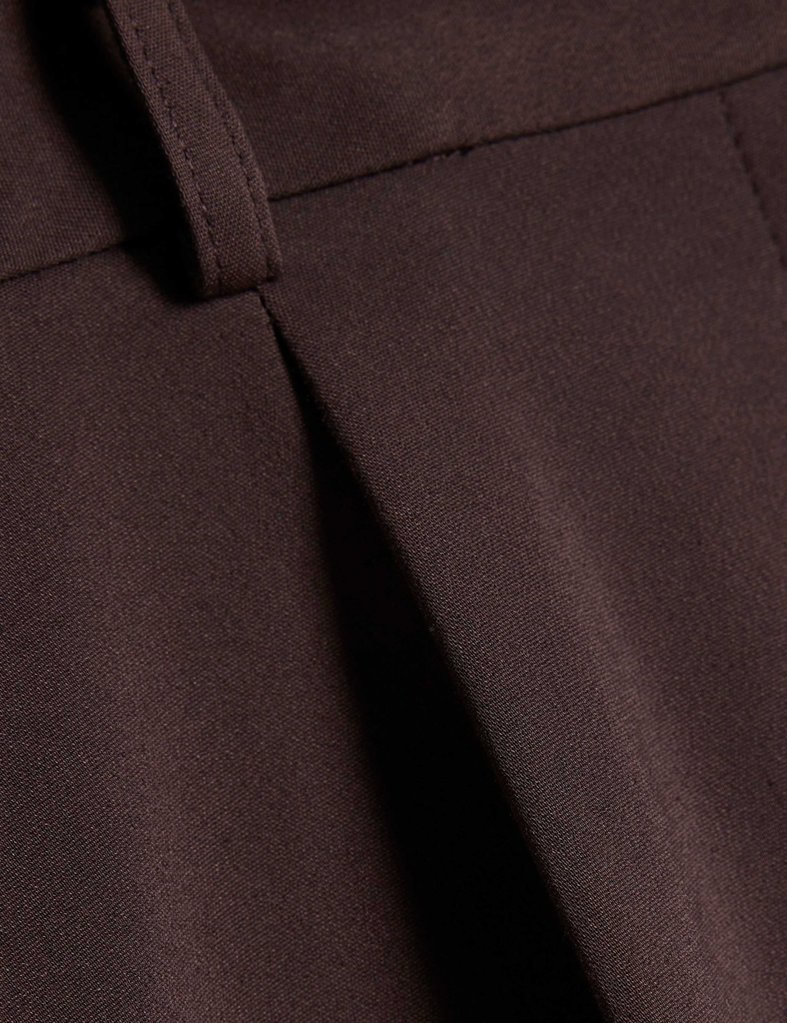 Pleated Shorts 4 of 5