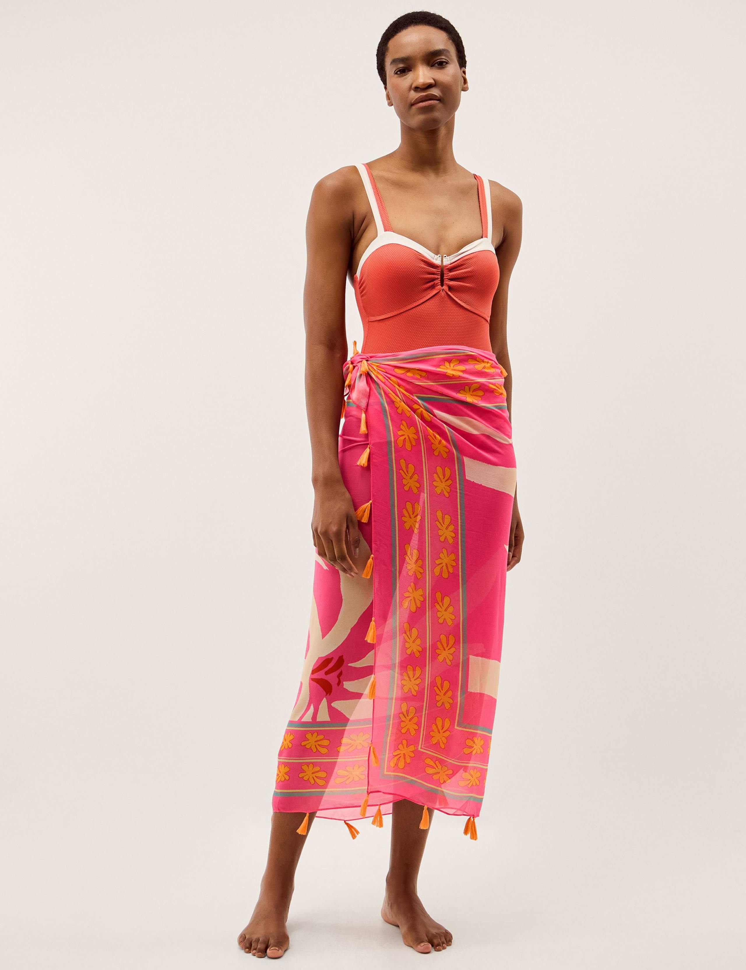 Woven Palm Print Tassel Sarong 1 of 2