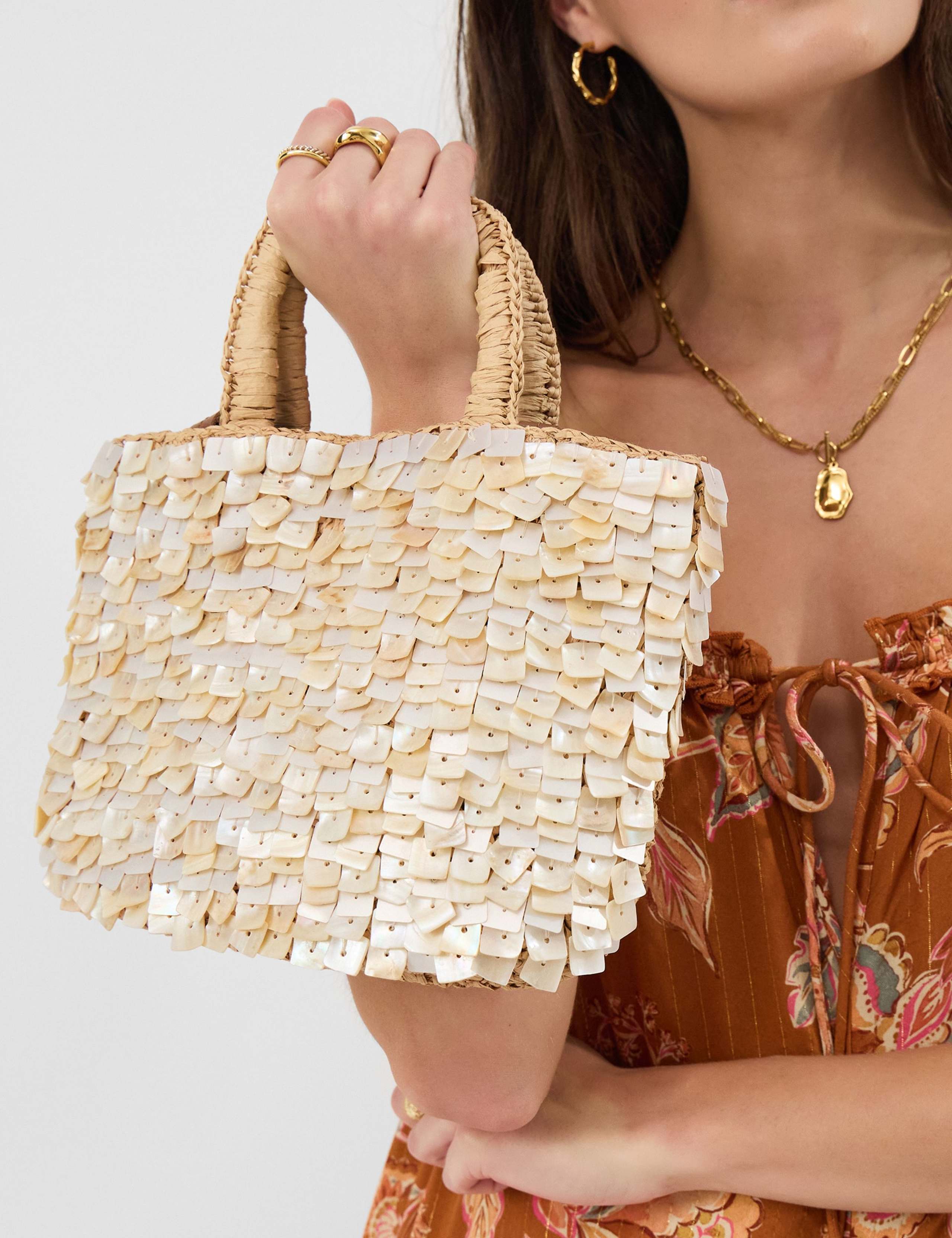 Straw Embellished Grab Bag 5 of 5