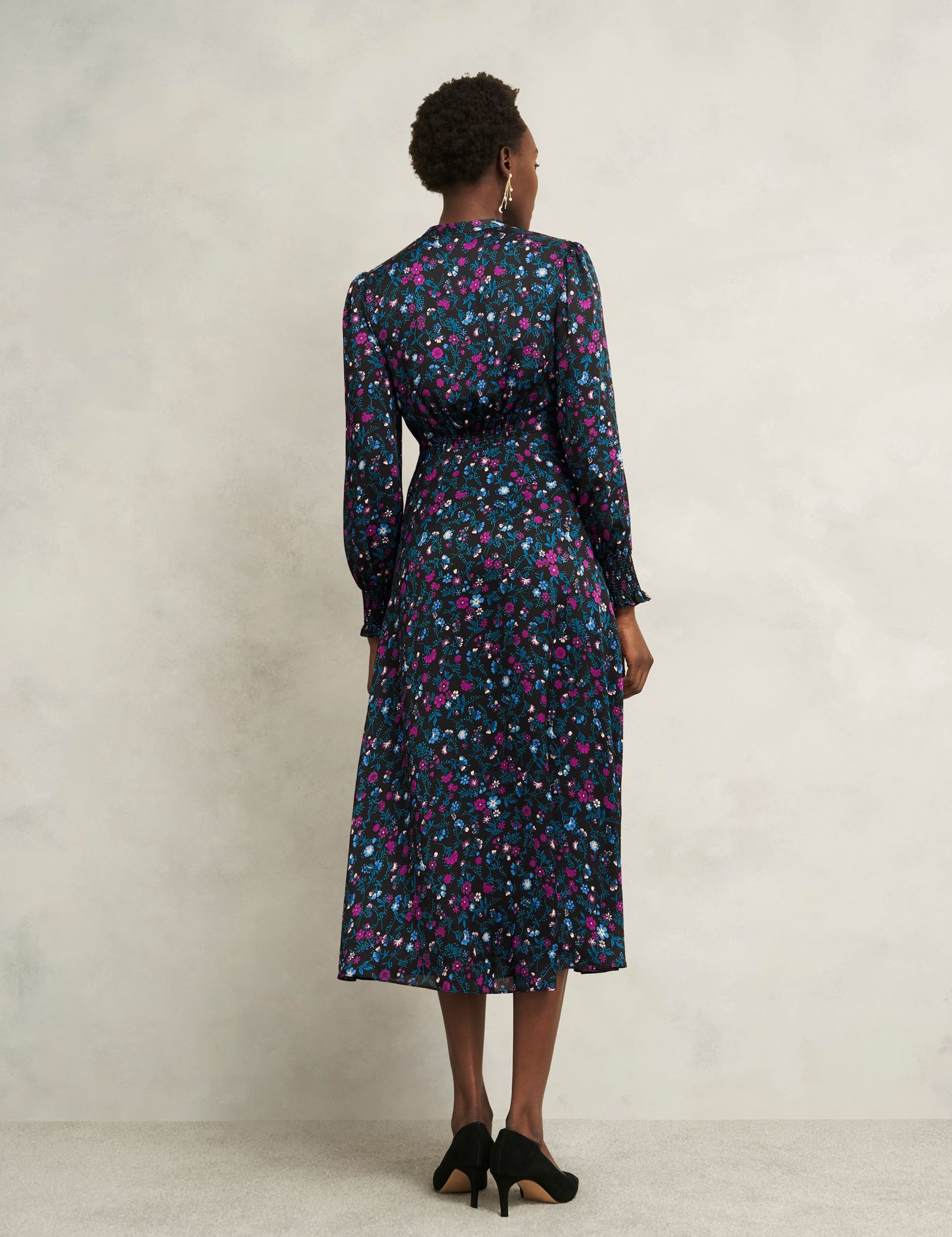 Floral V-Neck Midaxi Tea Dress 4 of 6