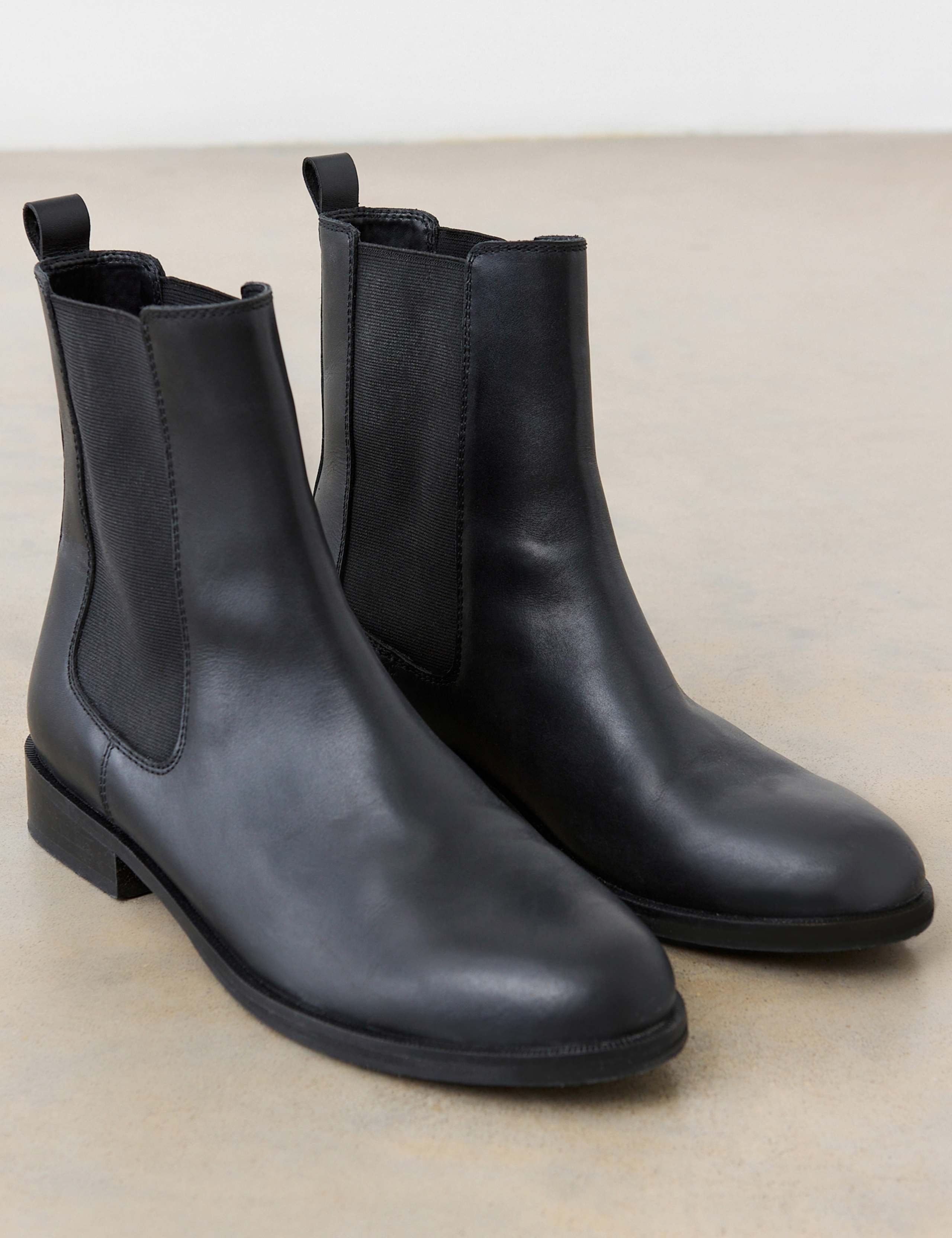 Leather Chelsea Flat Ankle Boots 3 of 6
