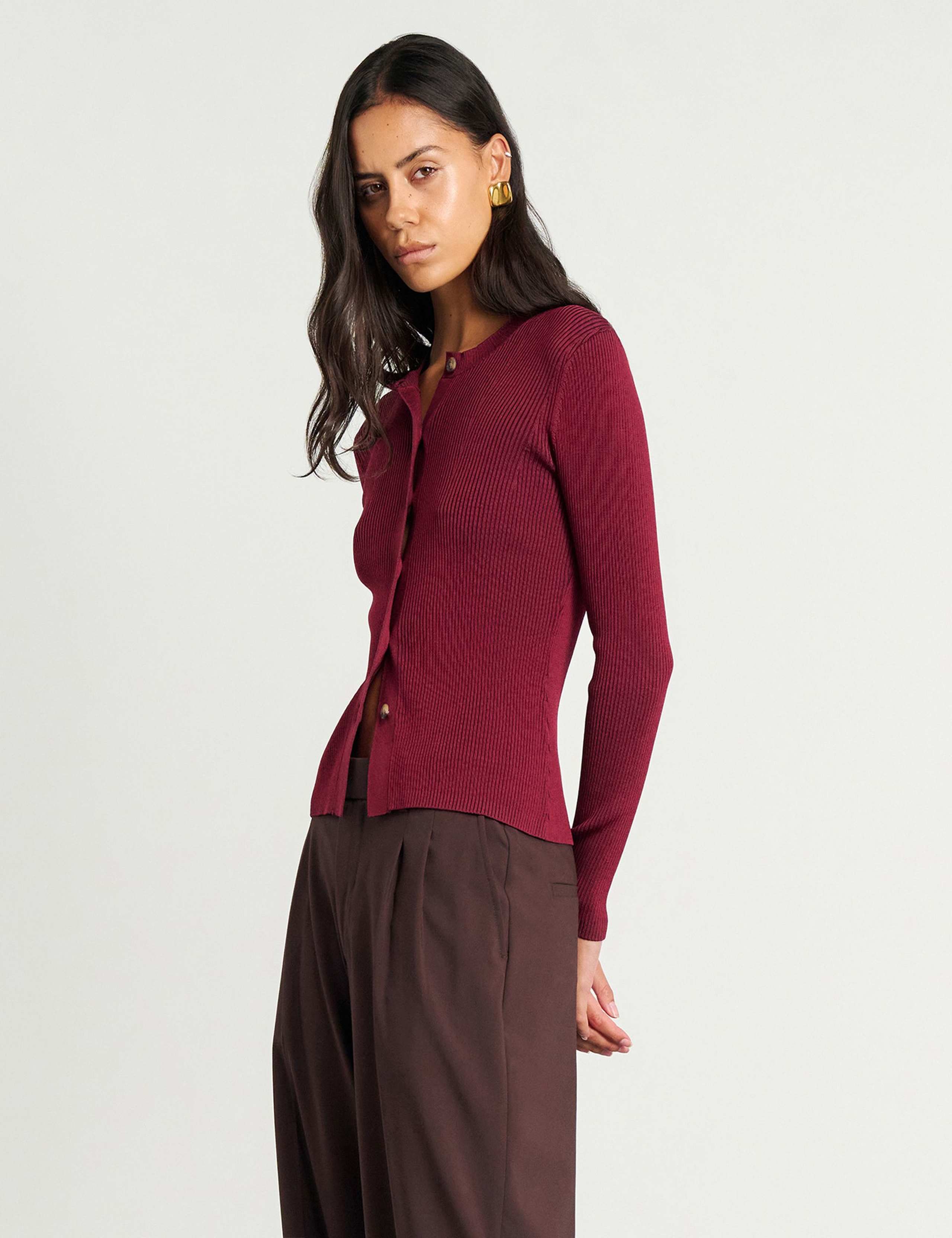 Ribbed Crew Neck Button Front Fitted Cardigan 2 of 5