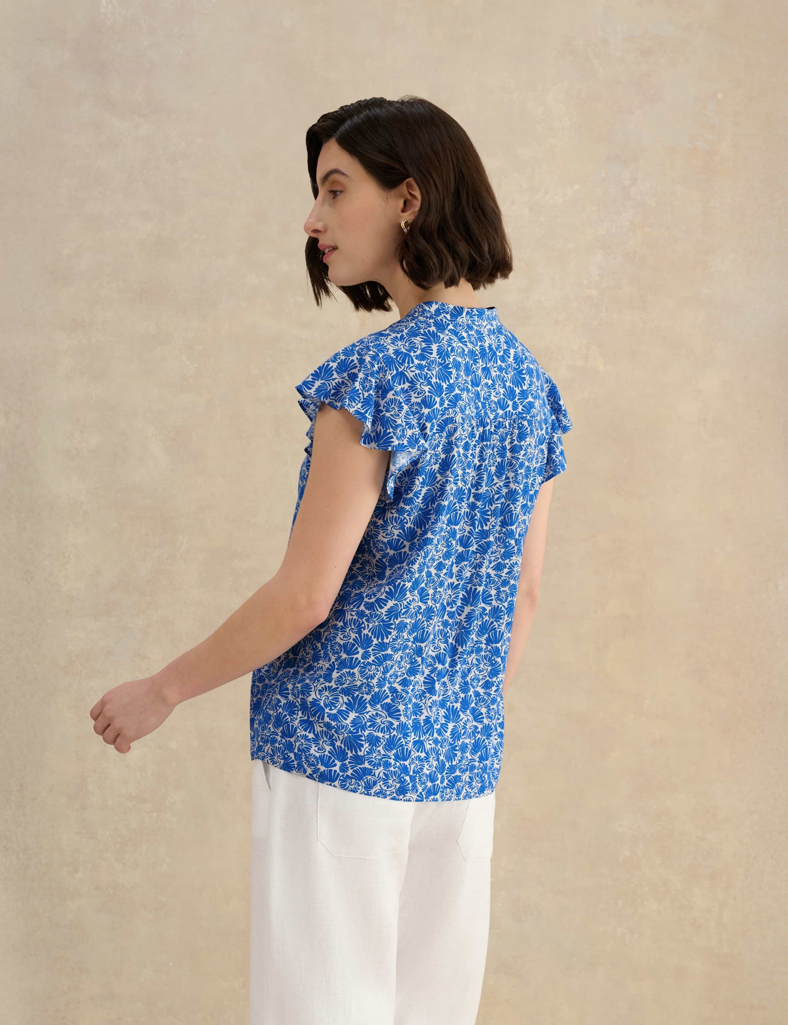 Printed Collarless Angel Sleeve Blouse 4 of 6