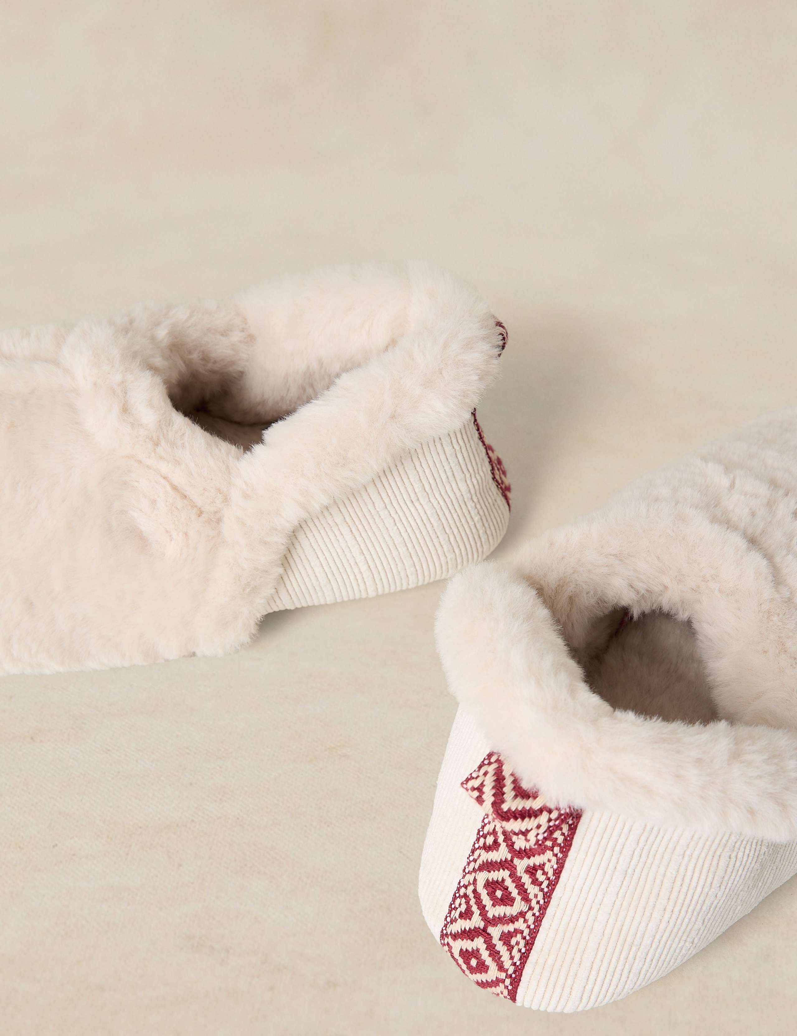 Reya Faux Fur Slippers 3 of 4