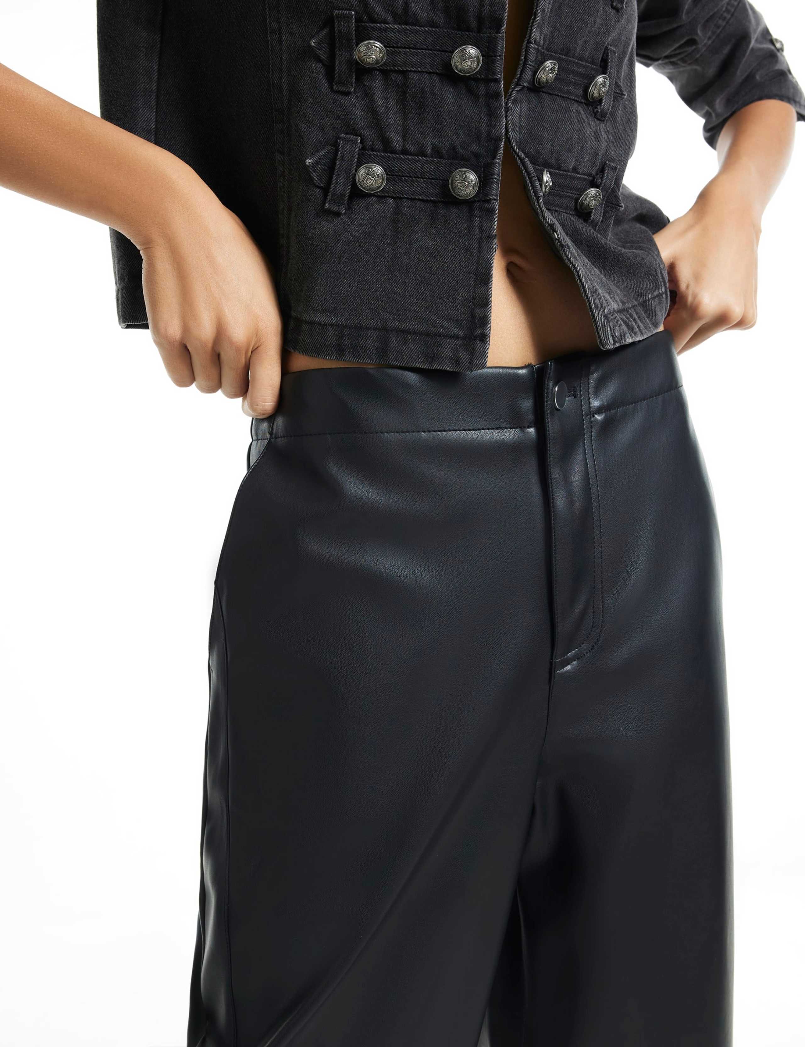 Button Front Barrel Leg Trousers 5 of 6