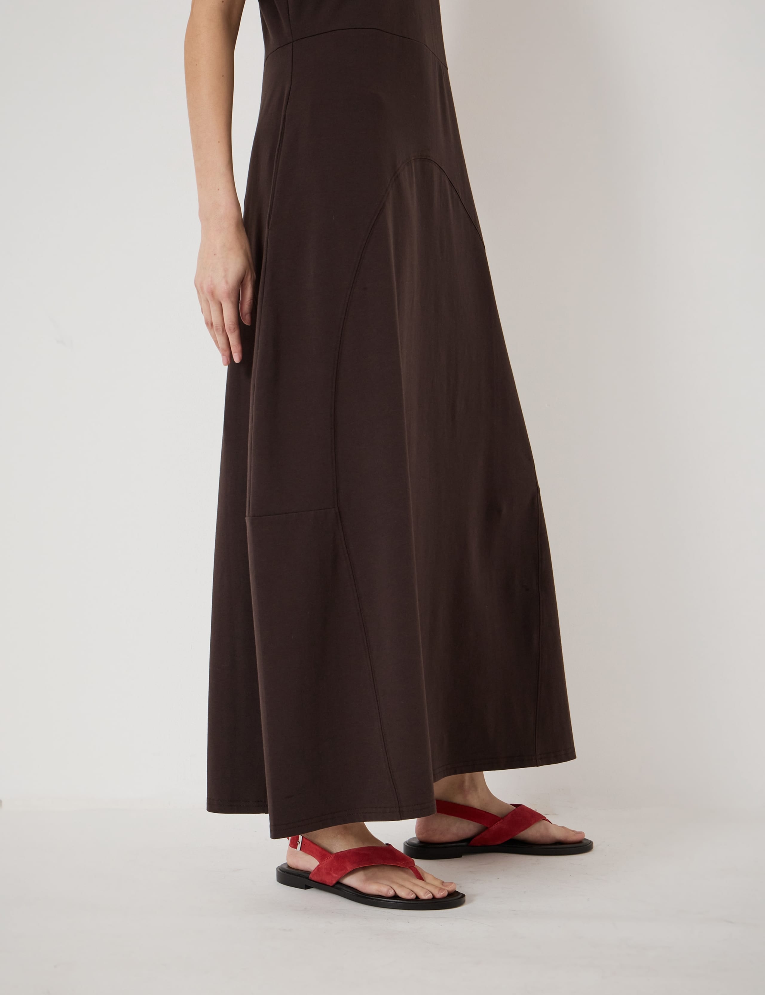 Jersey Crew Neck Midaxi Waisted Dress 4 of 5
