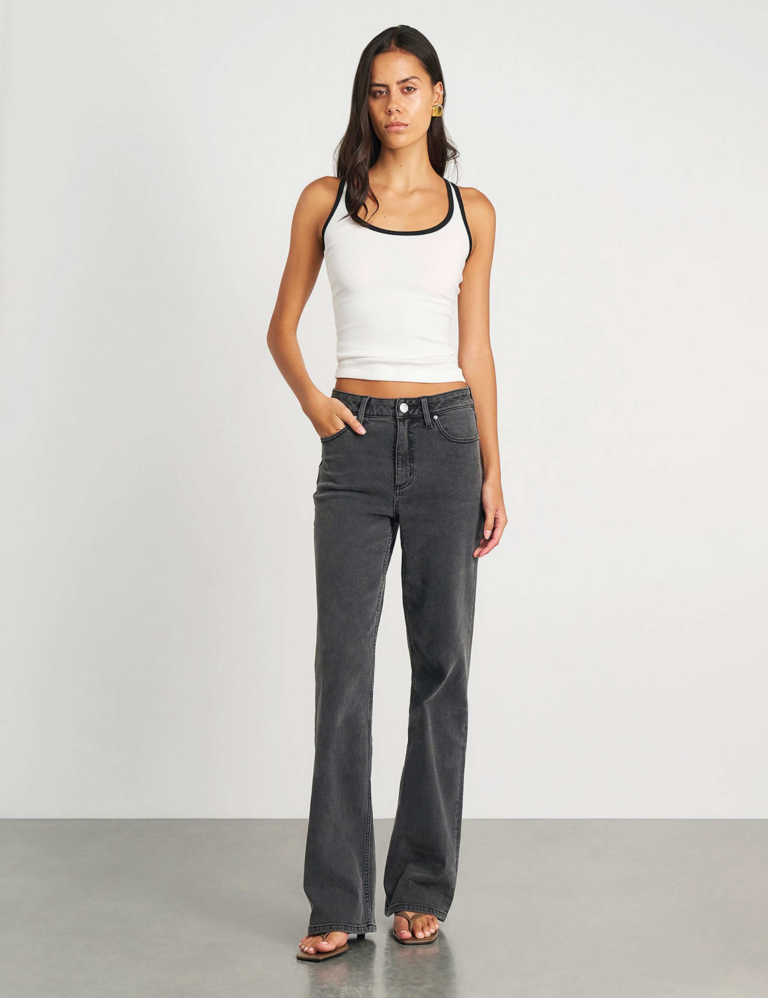Mid Rise Wide Leg Jeans 3 of 7