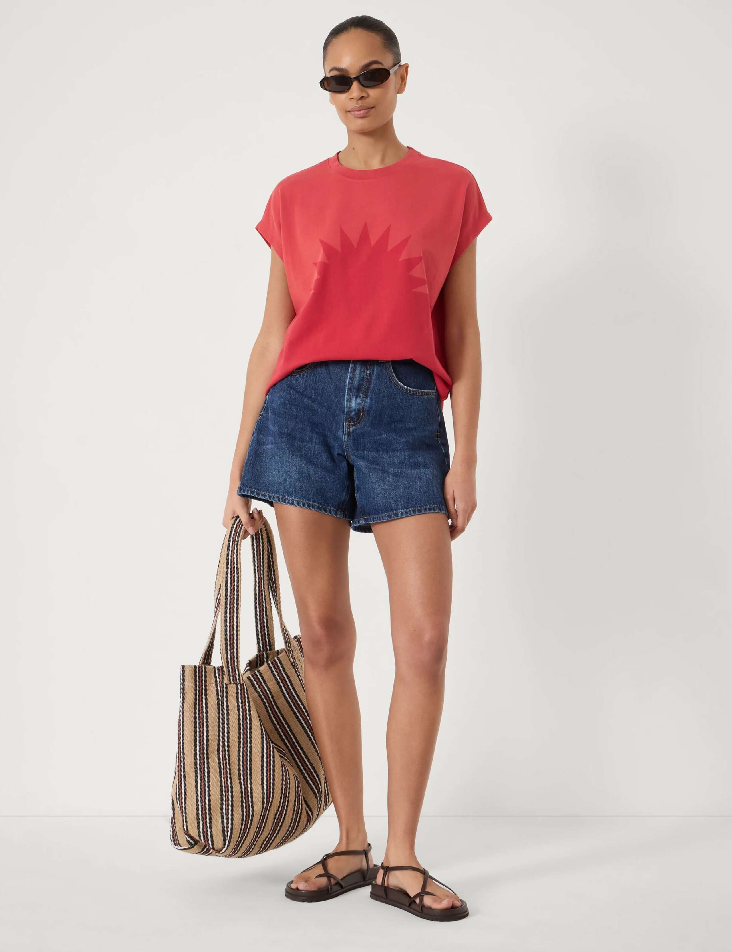 Pure Cotton Sunburst Graphic T-Shirt 4 of 6