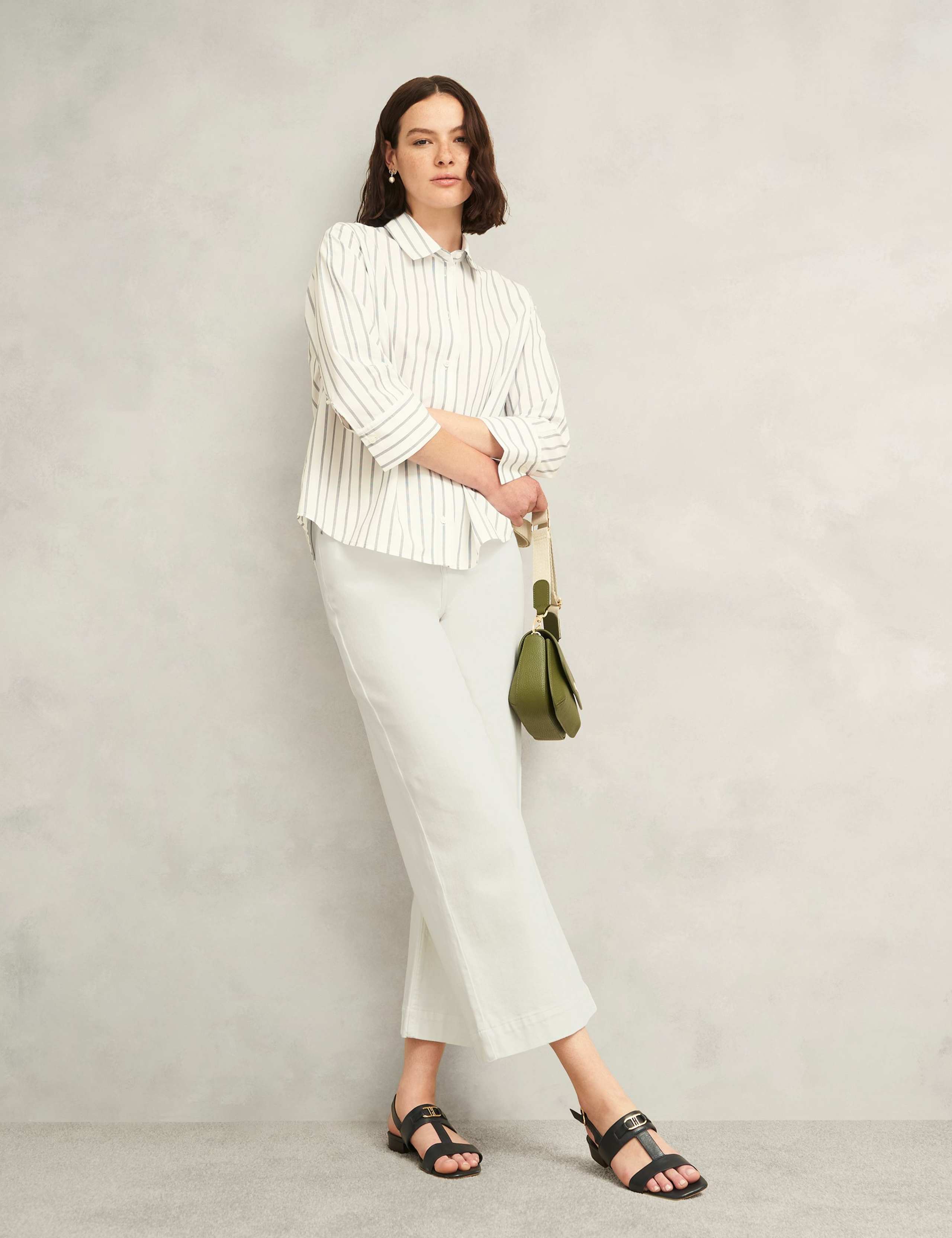 High Waisted Wide Leg Cropped Jeans 1 of 5