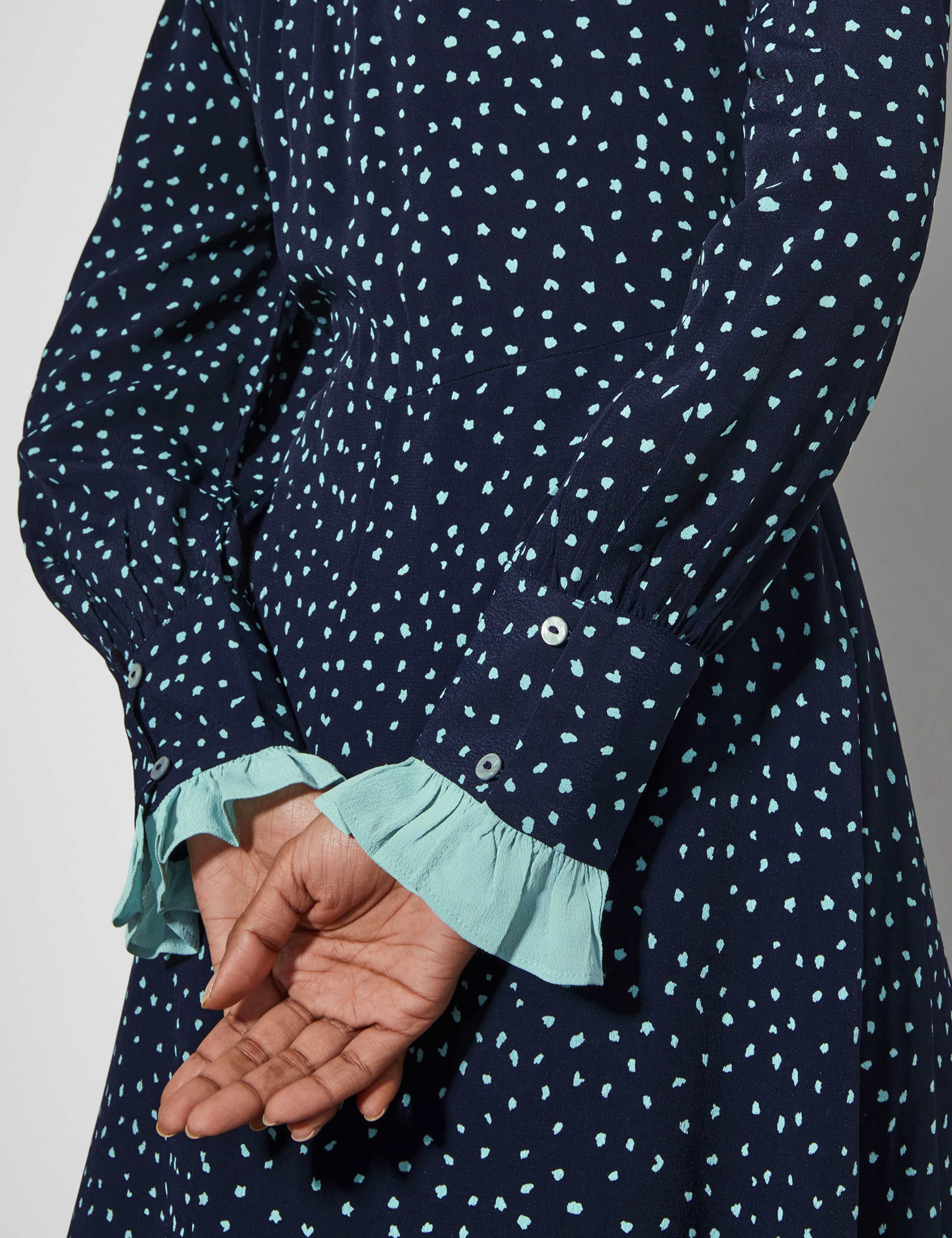 Printed Collared Knee Length Skater Dress 5 of 6