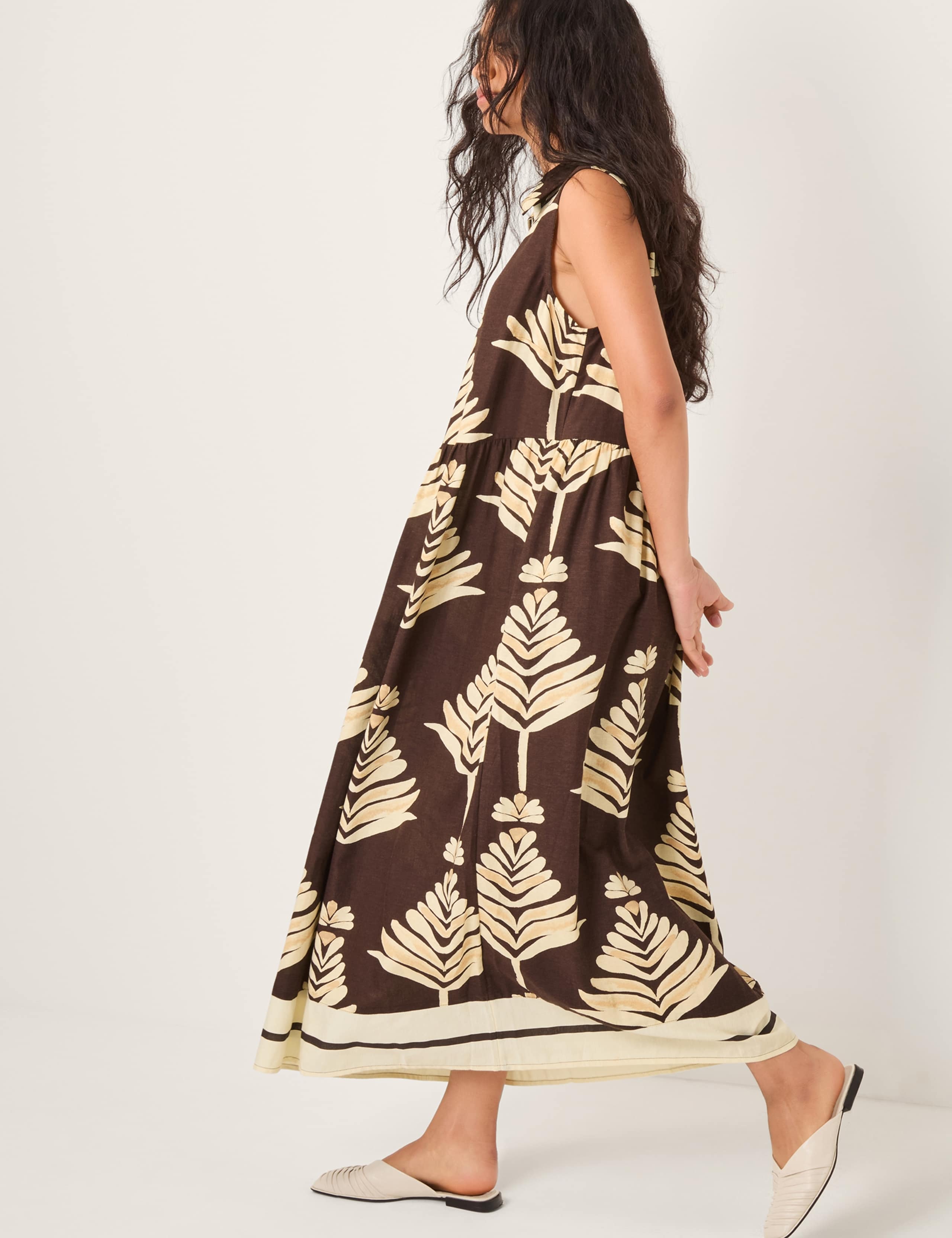Leaf Print Midi Waisted Dress with Linen 4 of 6